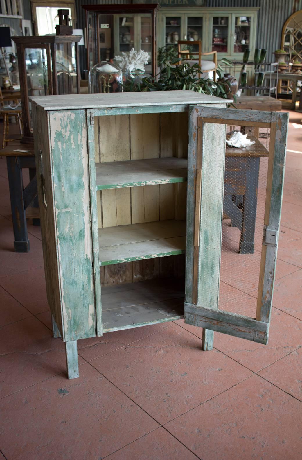 Early 20th Century French Pie Safe 3