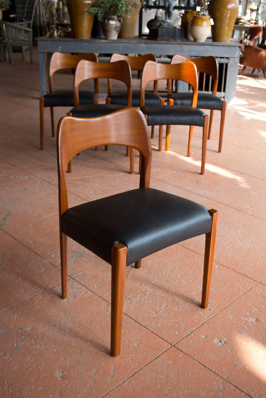 20th Century Set of Six English Mid-Century Chairs