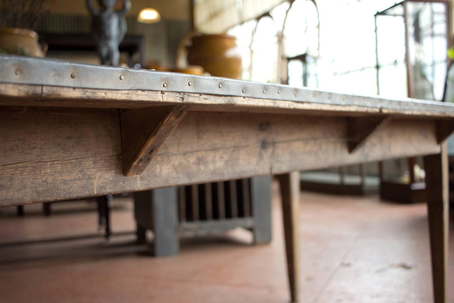 Antique French Zinc Top Potting Table In Good Condition In Calgary, Alberta