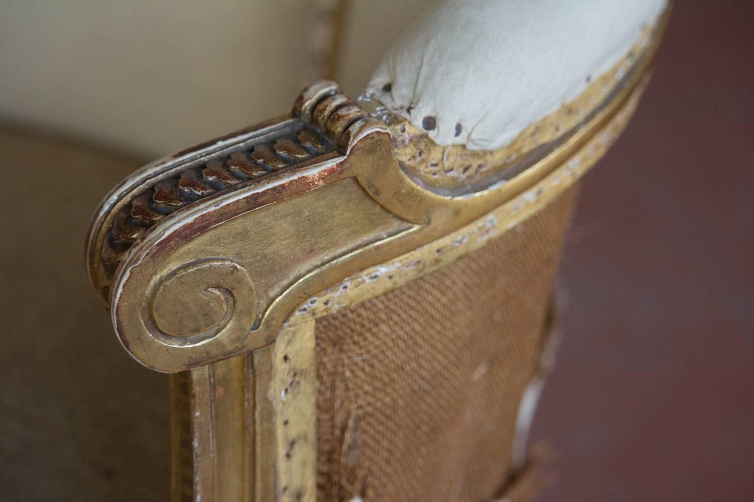 Petite French Bergère Settee In Good Condition In Calgary, Alberta