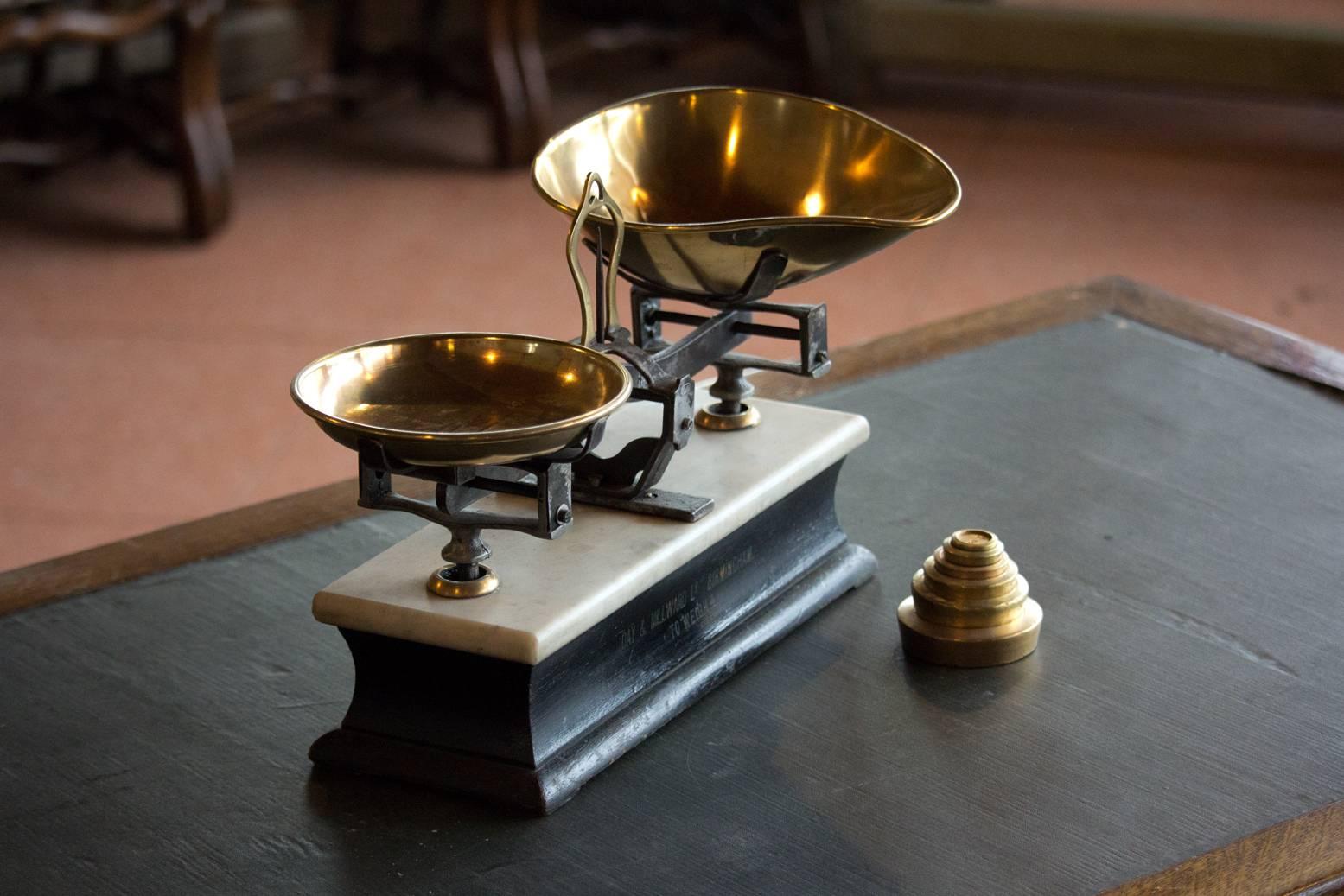 Victorian Antique English Greengrocer's Scale