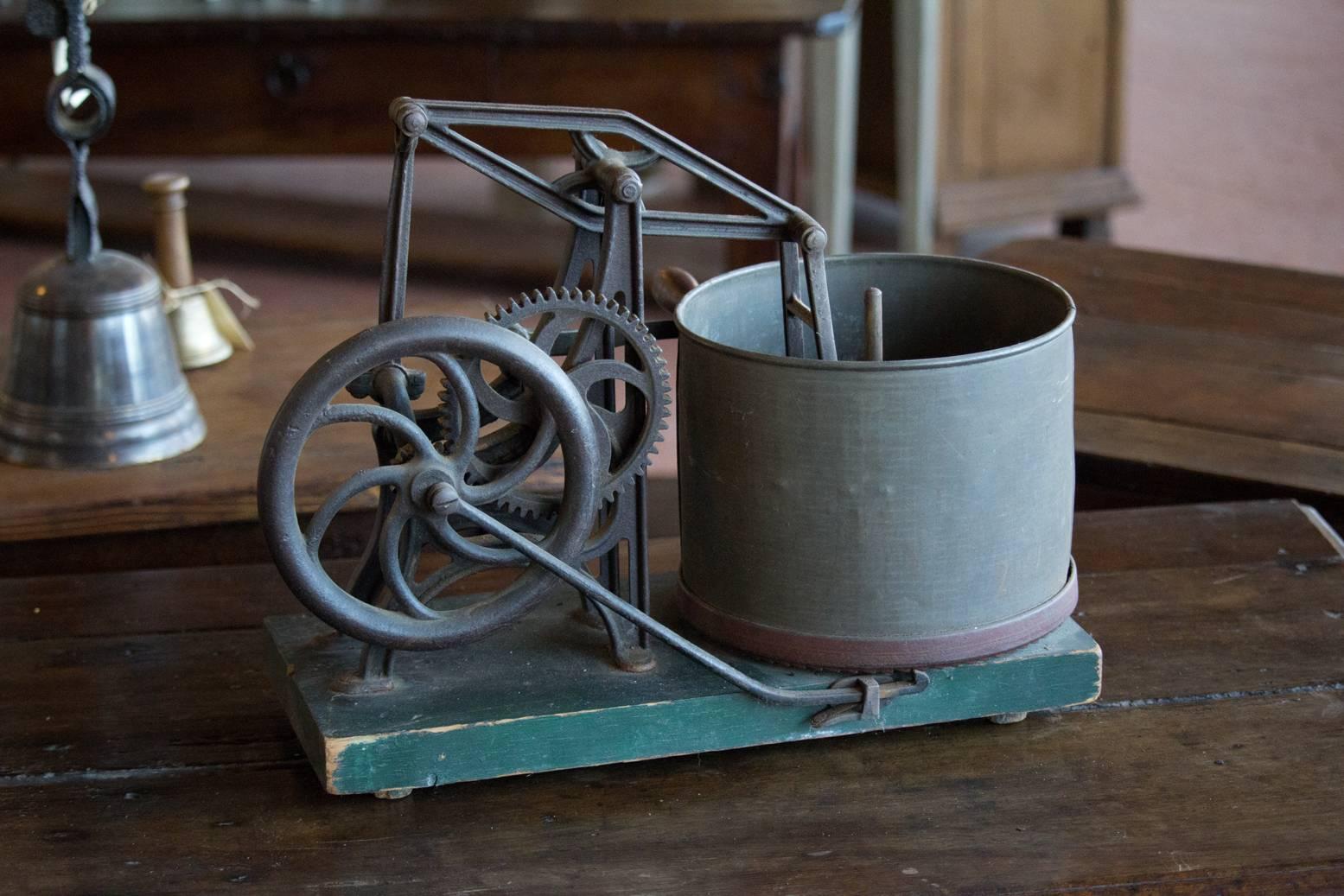 19th Century L.S. Starrett's Mechanical Food Chopper 2