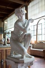Antique Italian Carrara Marble Venere Al Bagno or Venus After the Bath