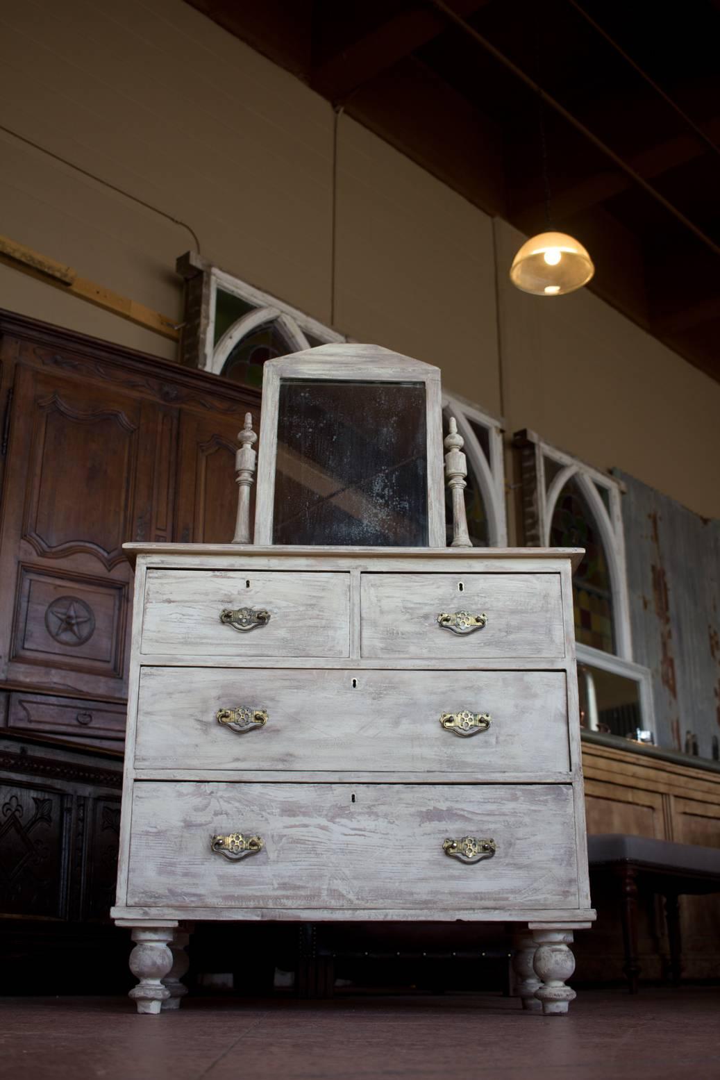 Antique French Chest of Drawers In Good Condition In Calgary, Alberta