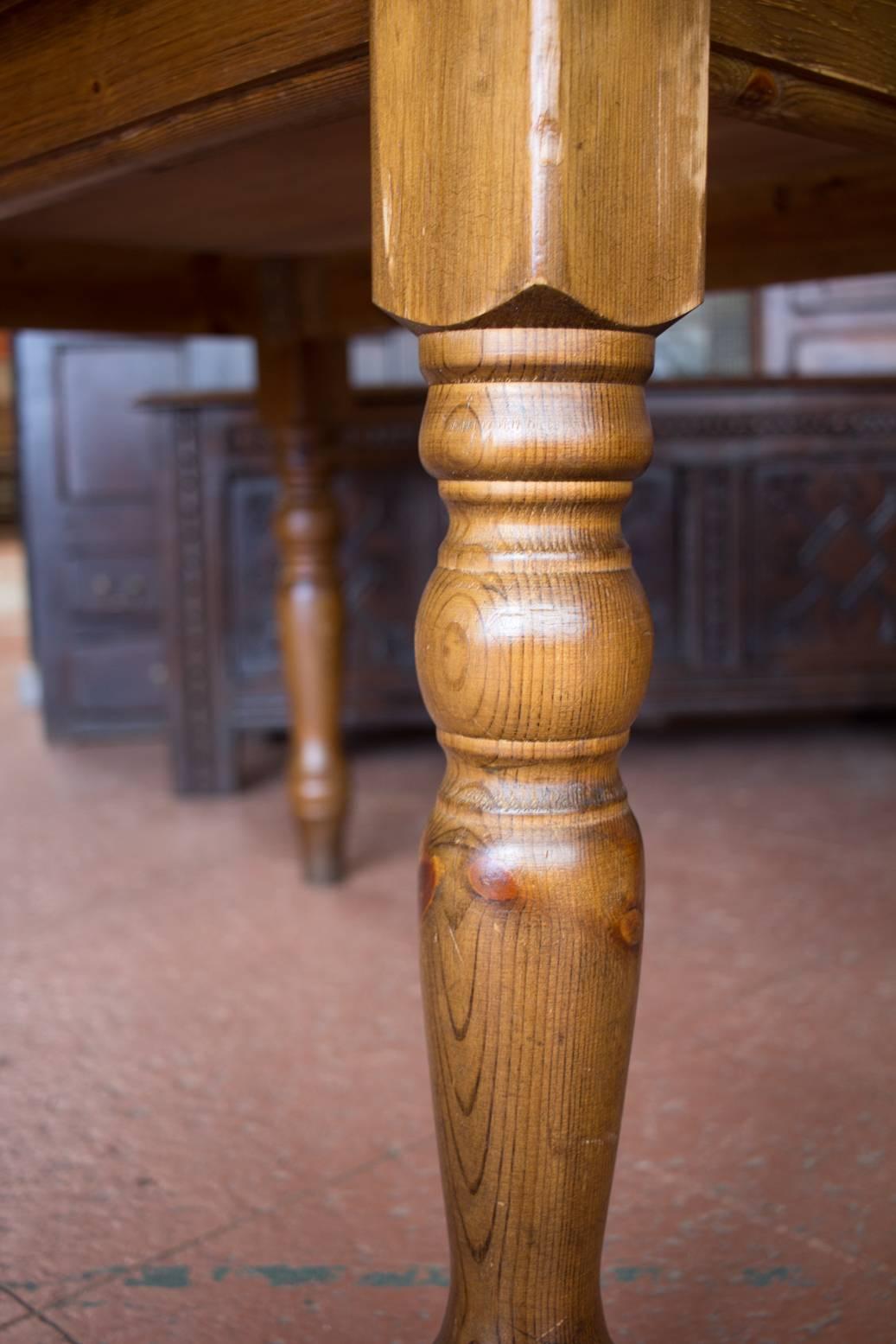 victorian pub table