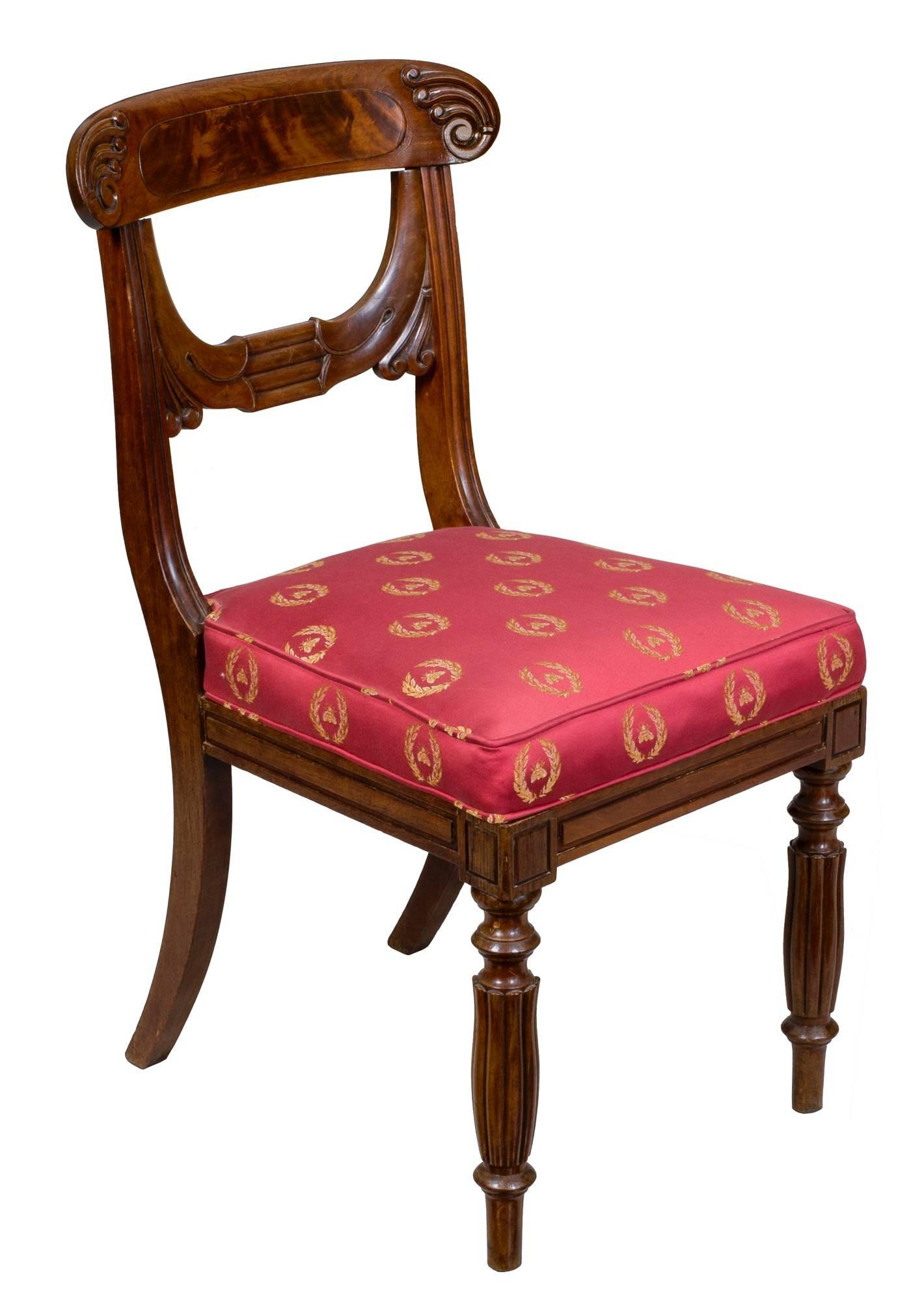 Important Rare Set of Six Neoclassical Side Chairs, Boston, circa 1815 In Excellent Condition For Sale In Providence, RI