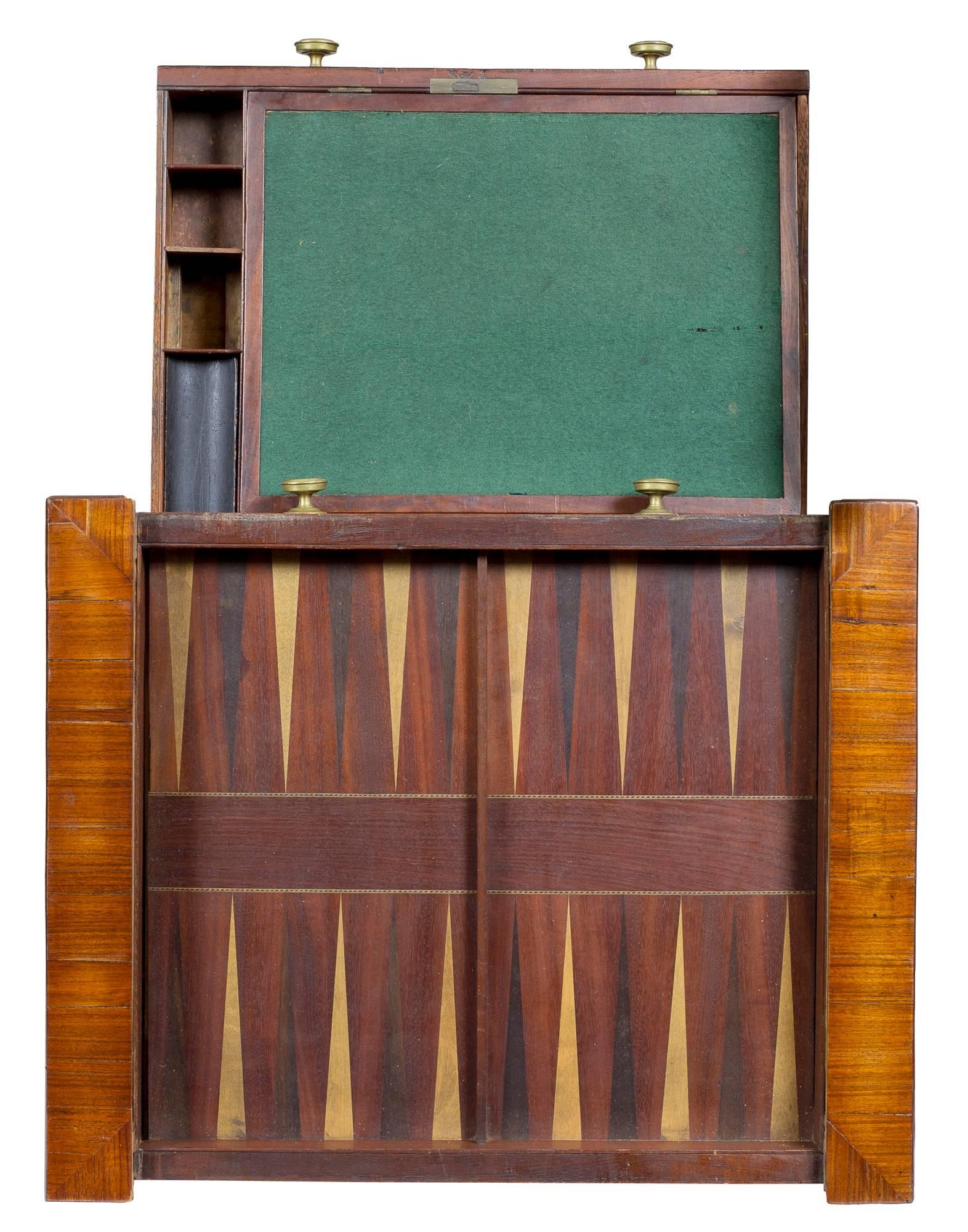 Federal/ Sheraton Mahogany Inlaid Games Table, New England, circa 1810 For Sale 3