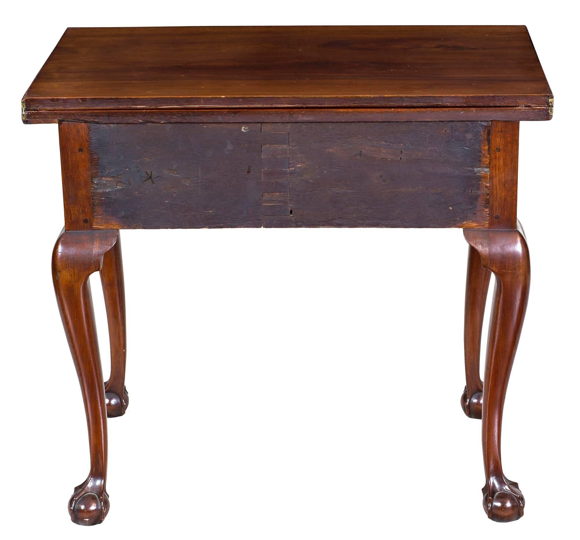 American Walnut Chippendale Card table with Full Drawer and Claw and Ball Feet, Philadelp For Sale