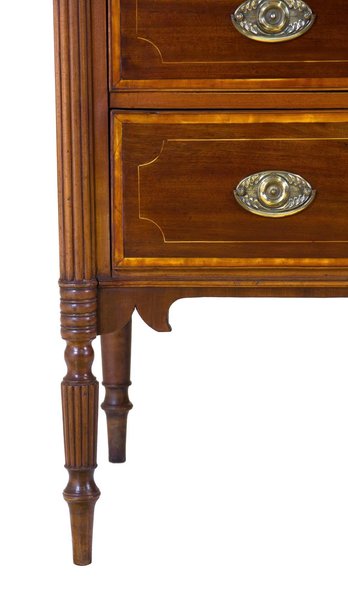 American Fine Inlaid Cherry Federal/Sheraton Bureau, New Hampshire, circa 1805-1815 For Sale