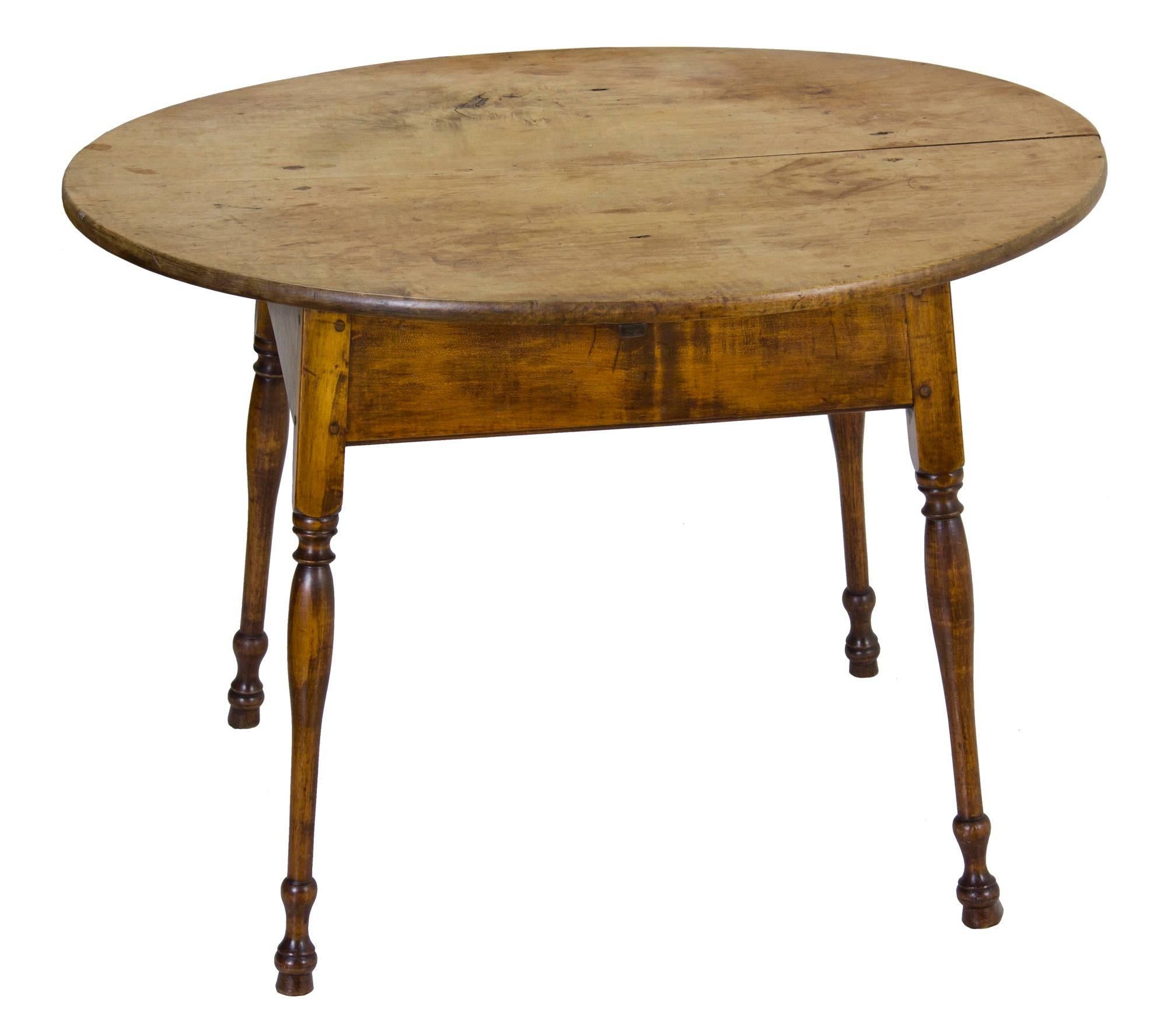 Queen Anne Large Figured Maple Oval Top Tavern Table, Probably CT, Splayed Legs, circa 1760 For Sale