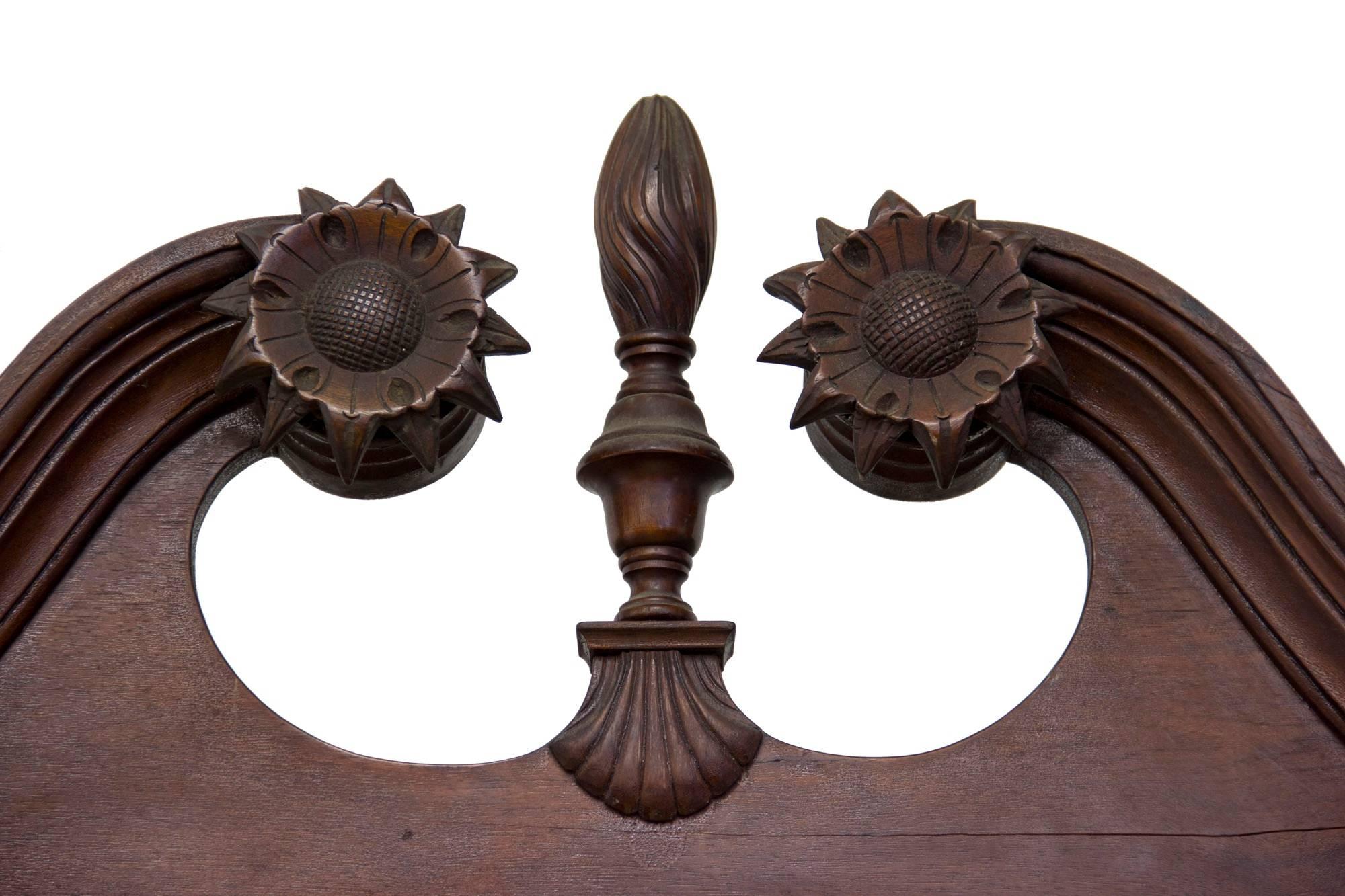 American Rare Early Chippendale Walnut Corner Cupboard, Lancaster County, PA, circa 1740