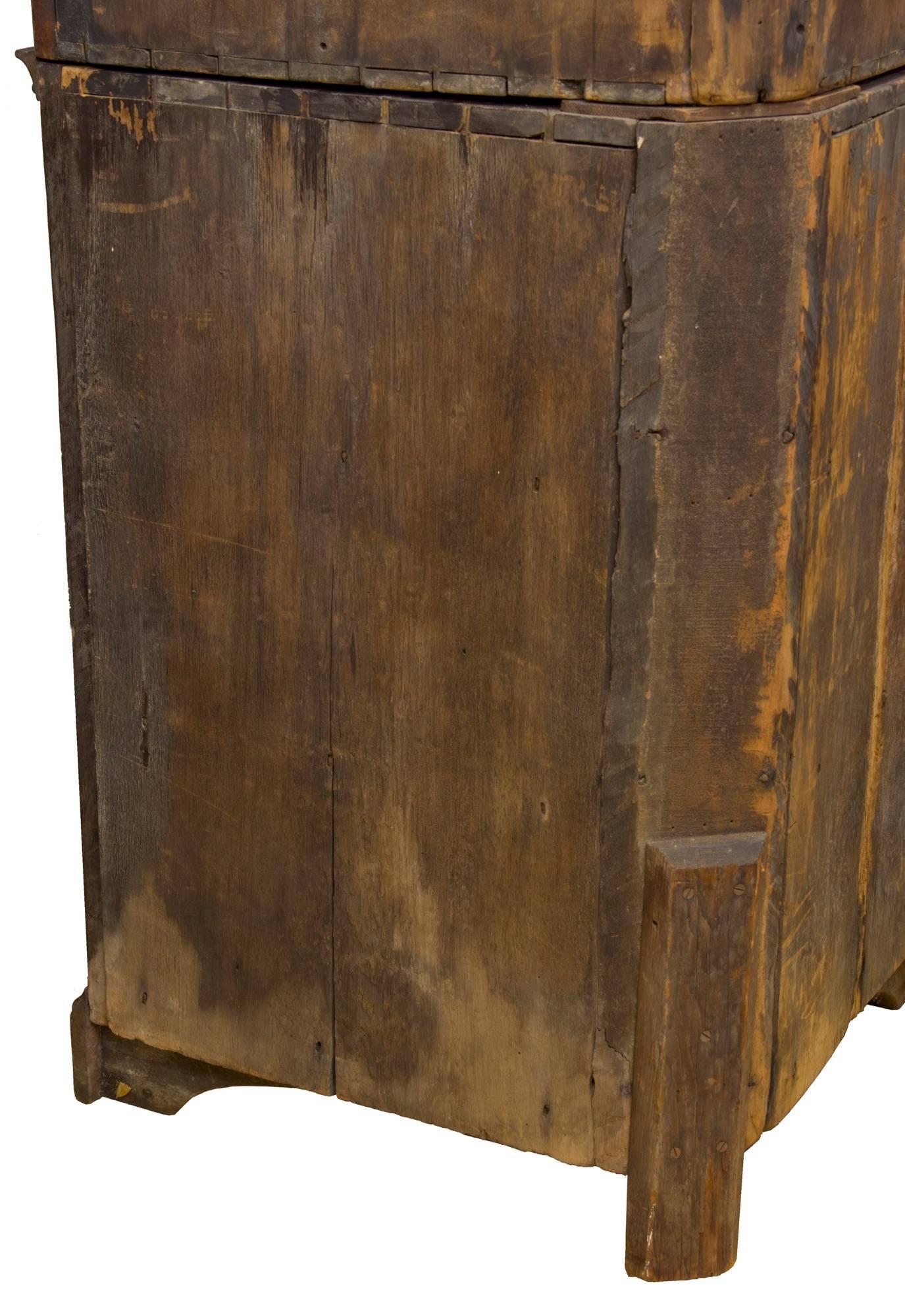 Rare Early Chippendale Walnut Corner Cupboard, Lancaster County, PA, circa 1740 3