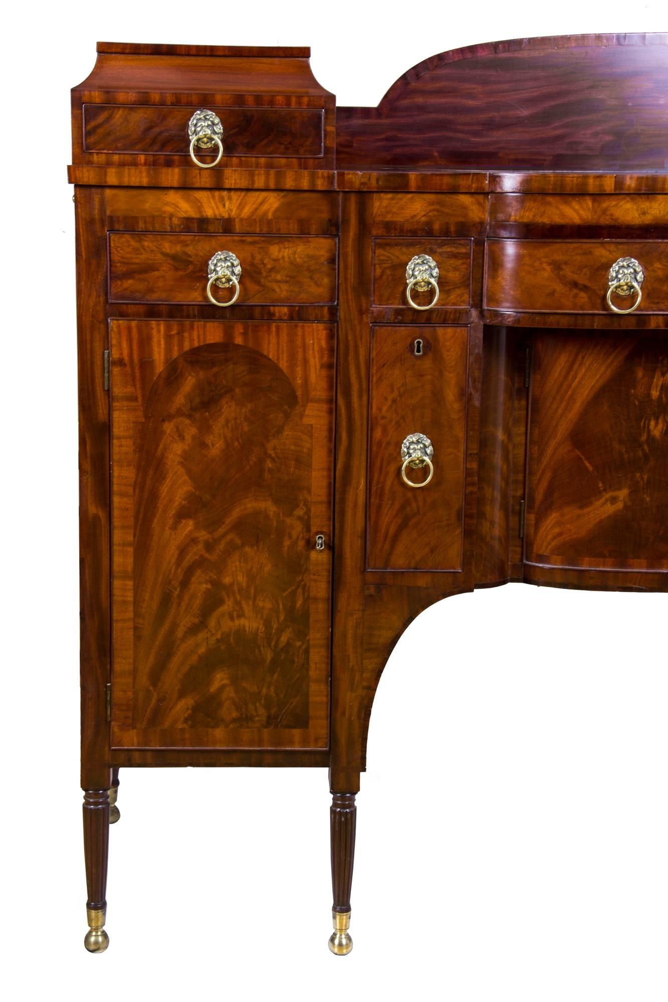 Grand Mahogany Classical Sideboard, New York, circa 1810 In Excellent Condition In Providence, RI