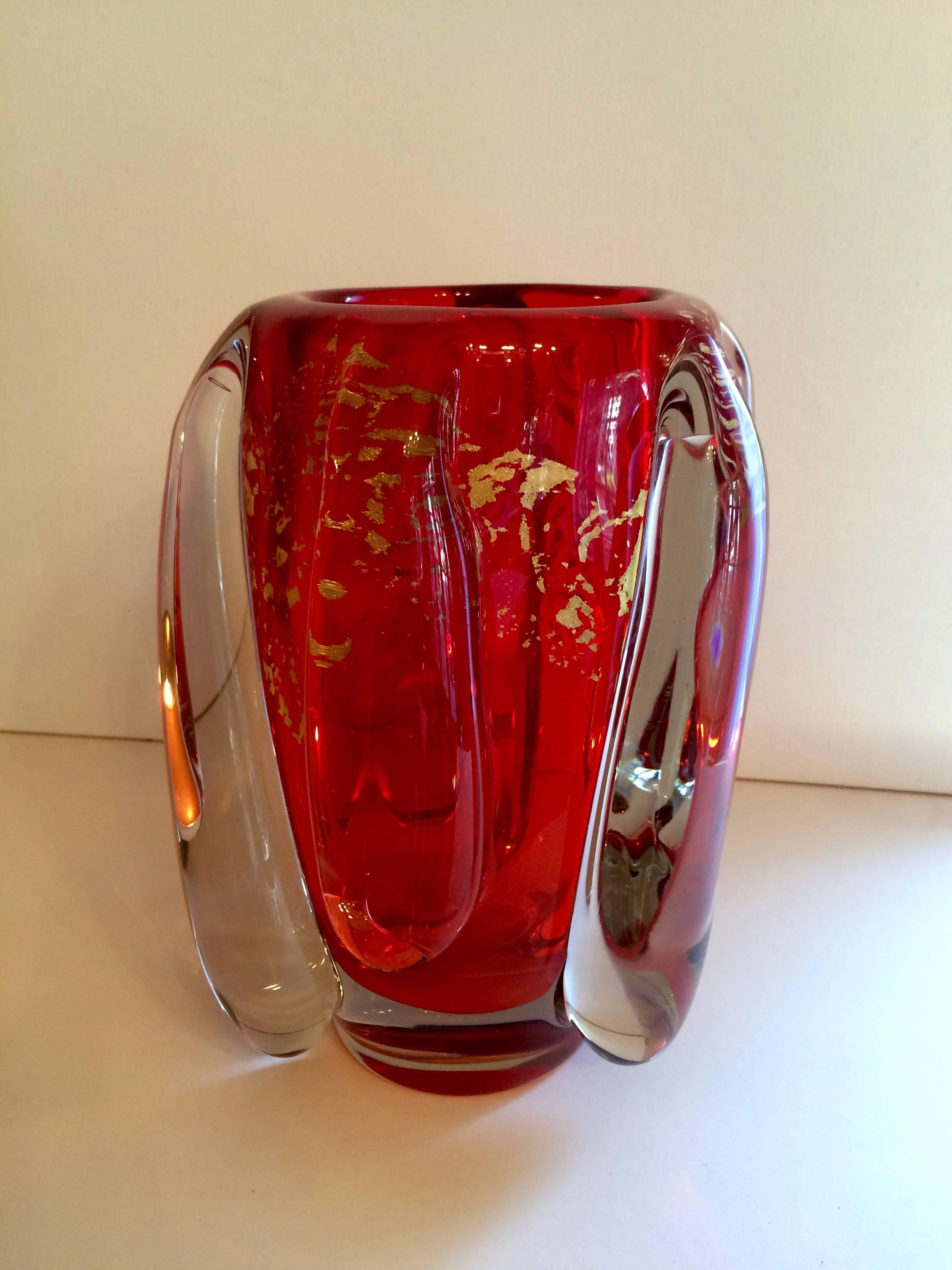 Exceptional Red Ercole Barovier Murano Vase with 24-Karat Gold In Excellent Condition In Los Angeles, CA