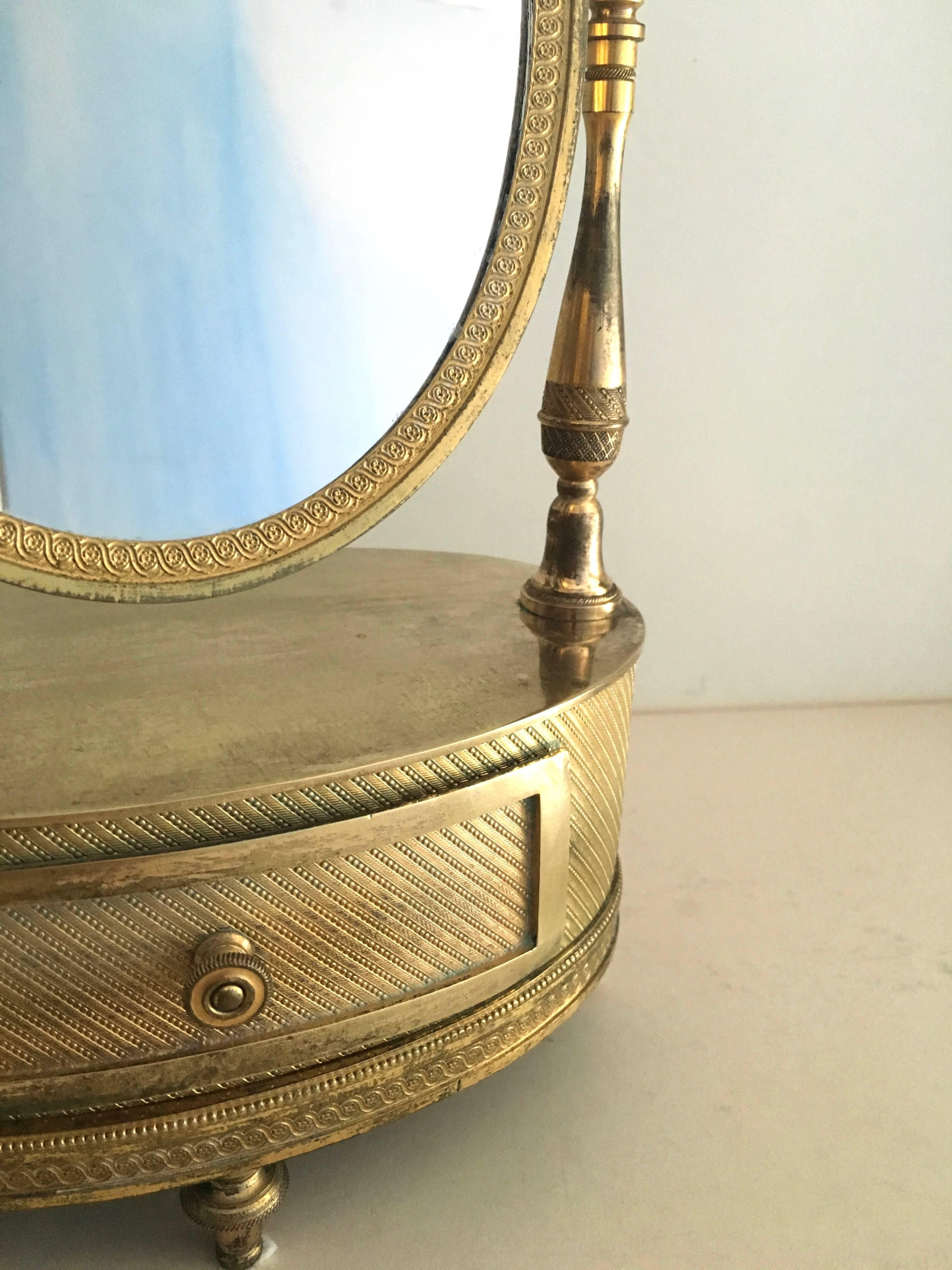Beautiful French, First Empire Gilt Bronze Mirror, circa 1810-1820 In Good Condition In Los Angeles, CA