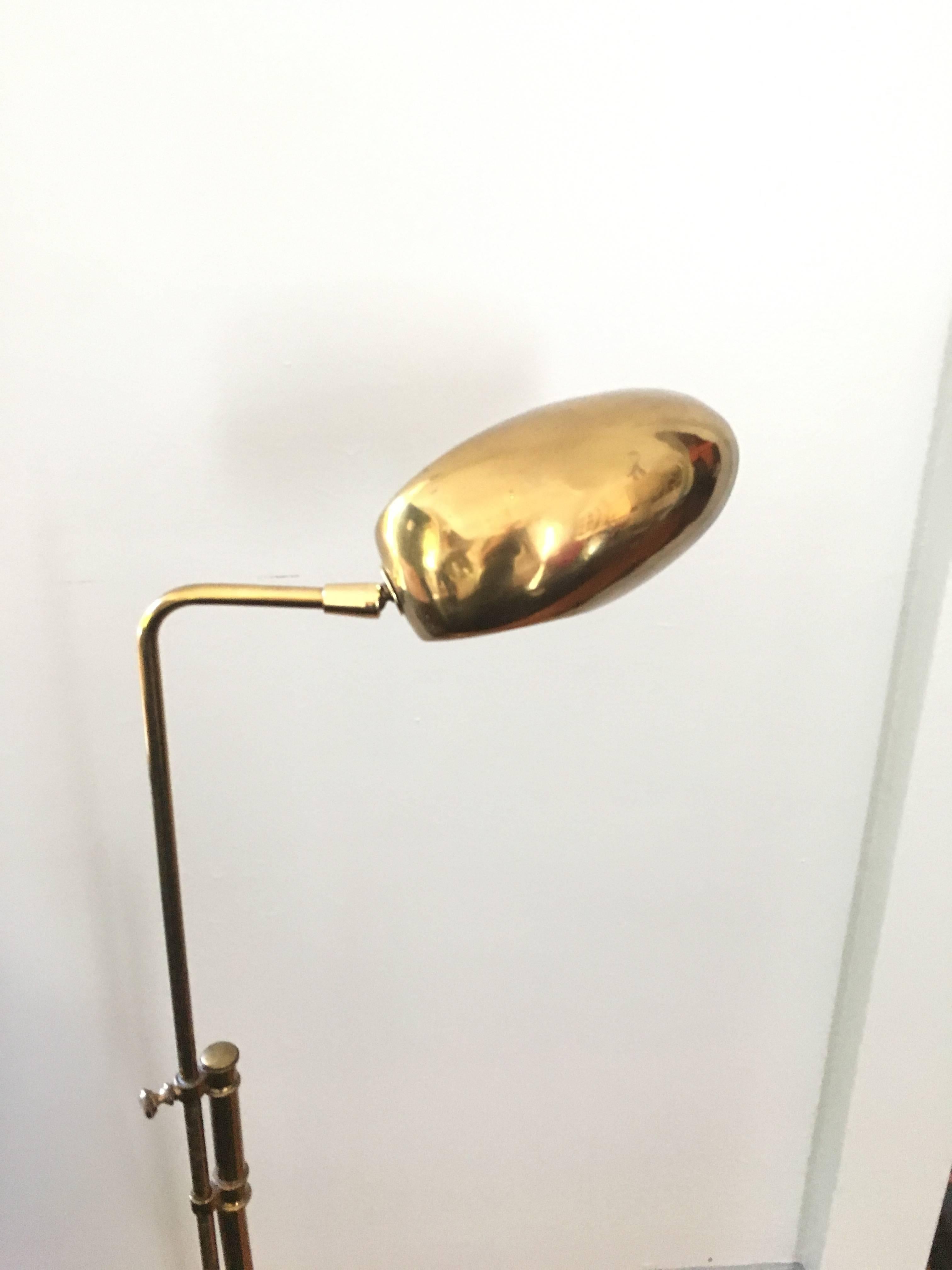 Nautilus Shell Adjustable Brass Floor Lamp In Good Condition In Los Angeles, CA