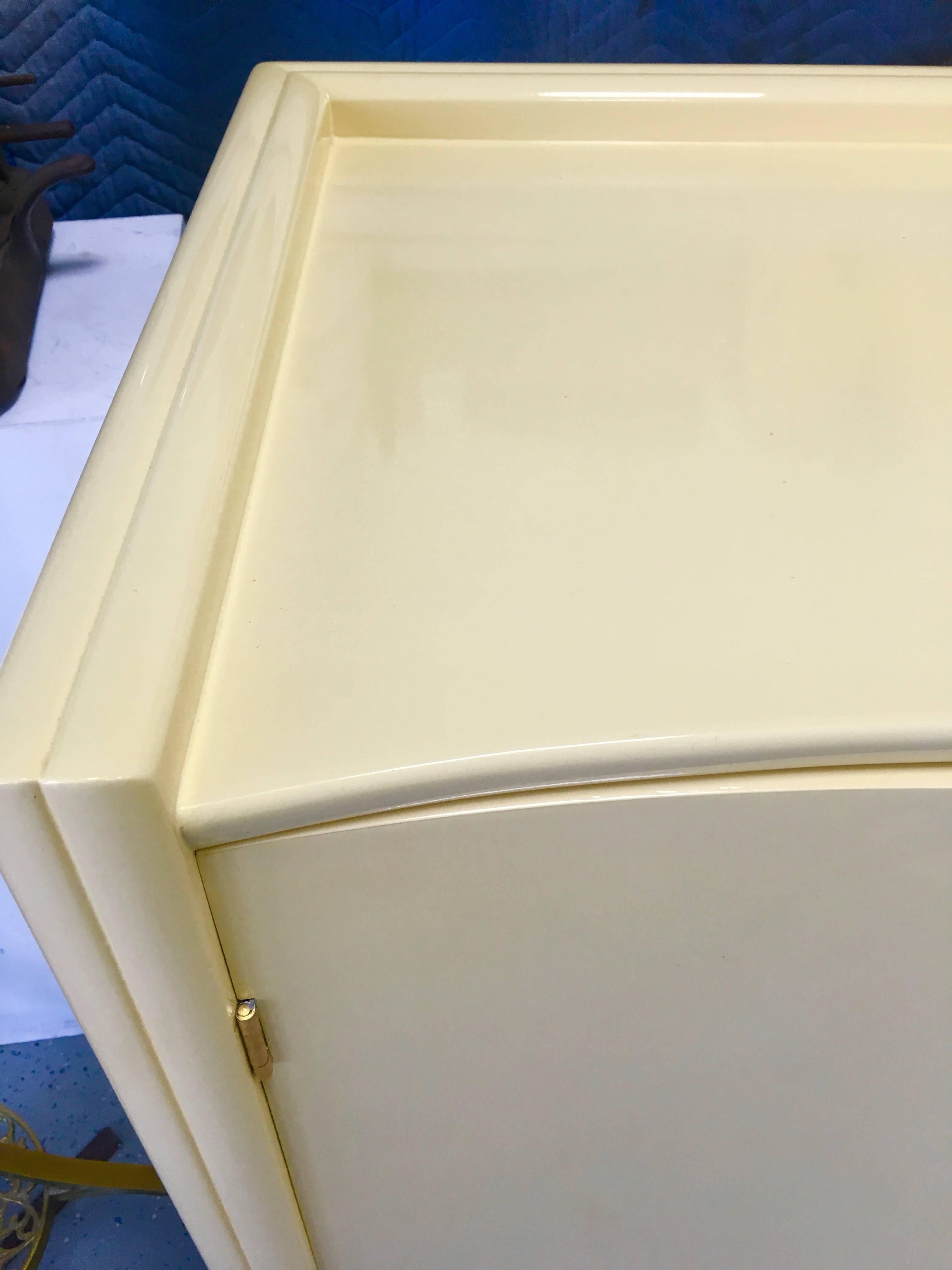 Art Deco Very Rare Cream Lacquer Buffet by Johann Tapp for Gumps, circa 1940 For Sale