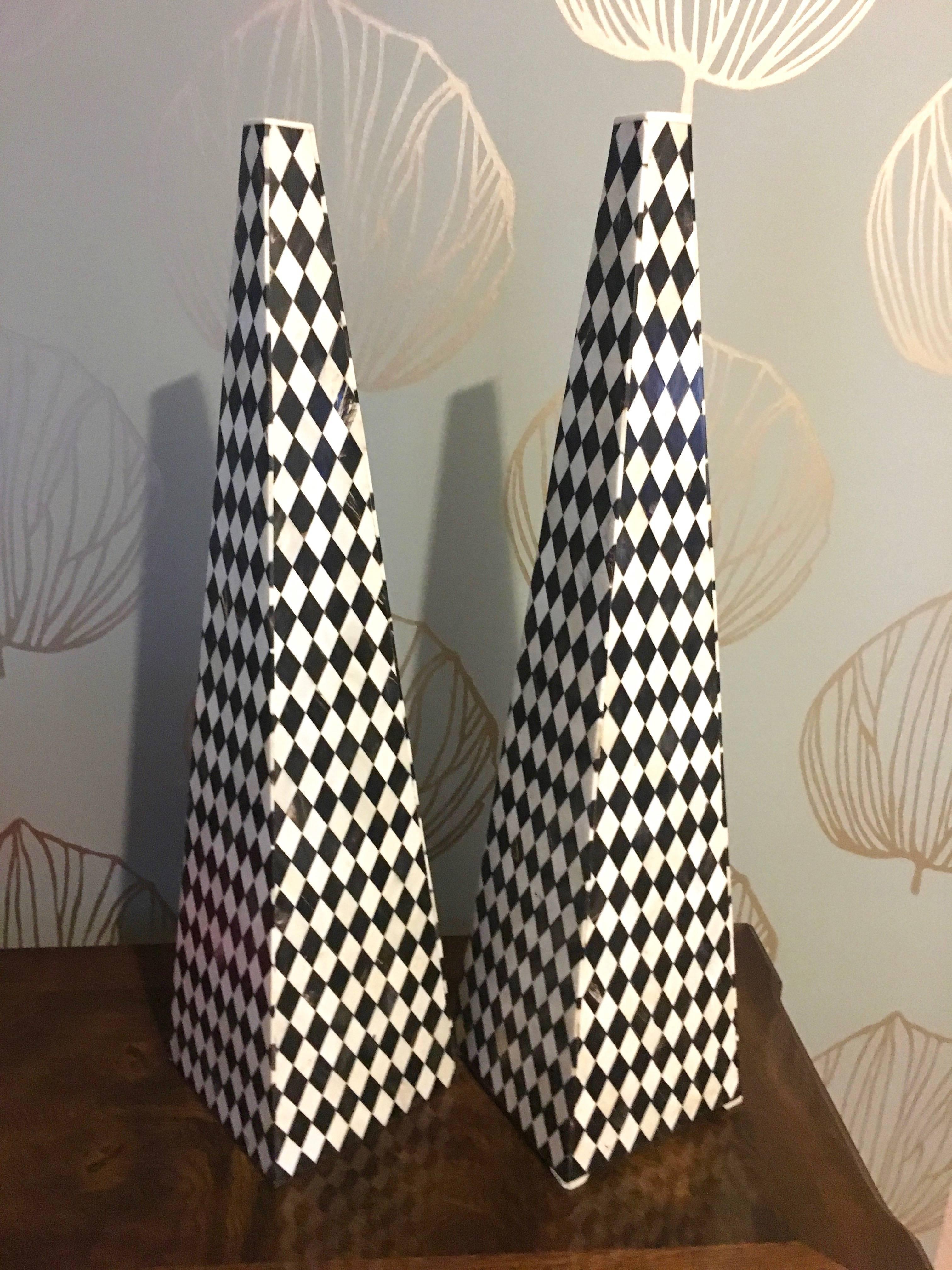 Exceptional Pair of Black and White Inlaid Bone Italian Obelisks 1