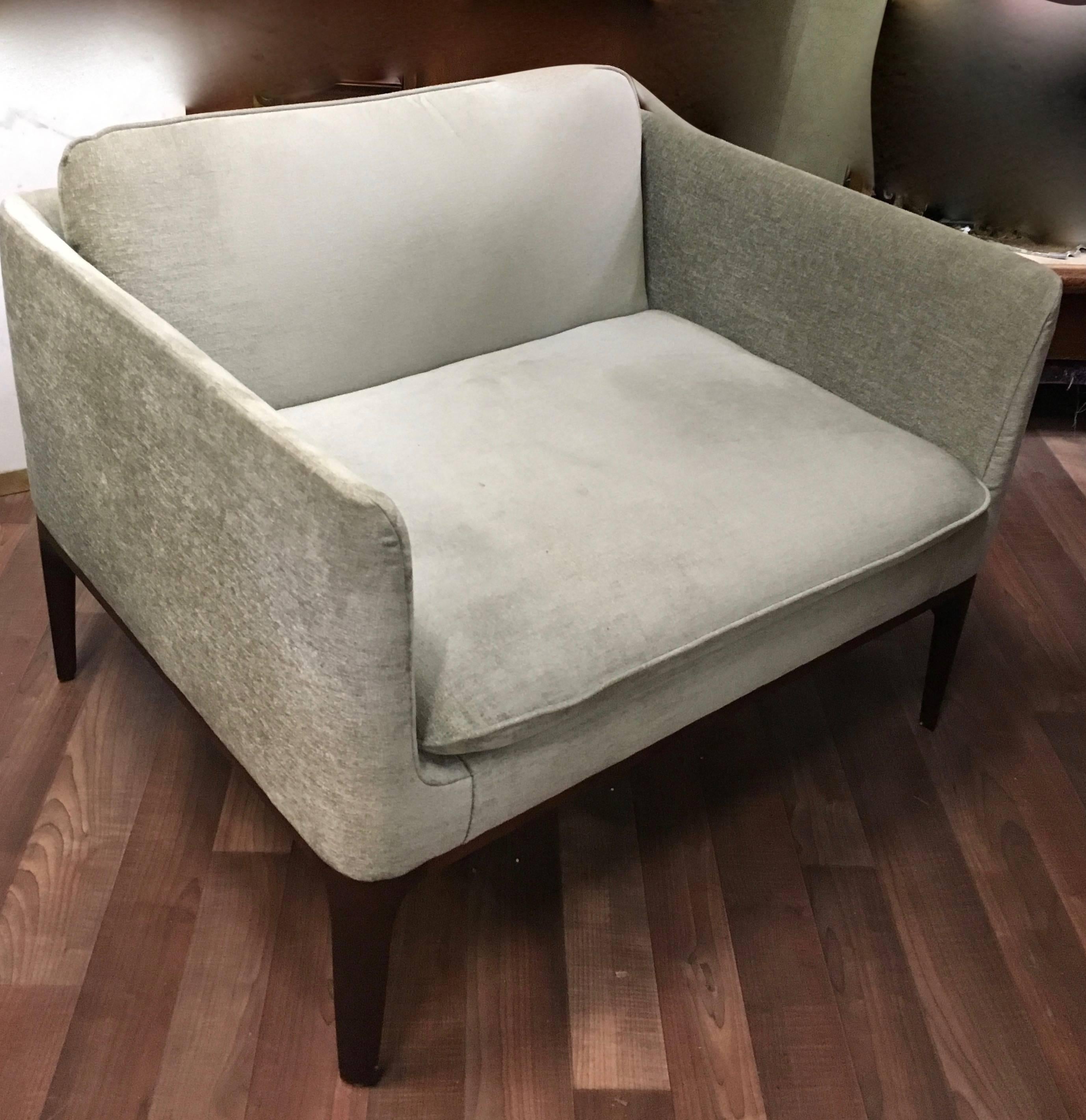 Pair of Wide and Deep Upholstered Modern Chairs with Wooden Frame In Excellent Condition In Los Angeles, CA