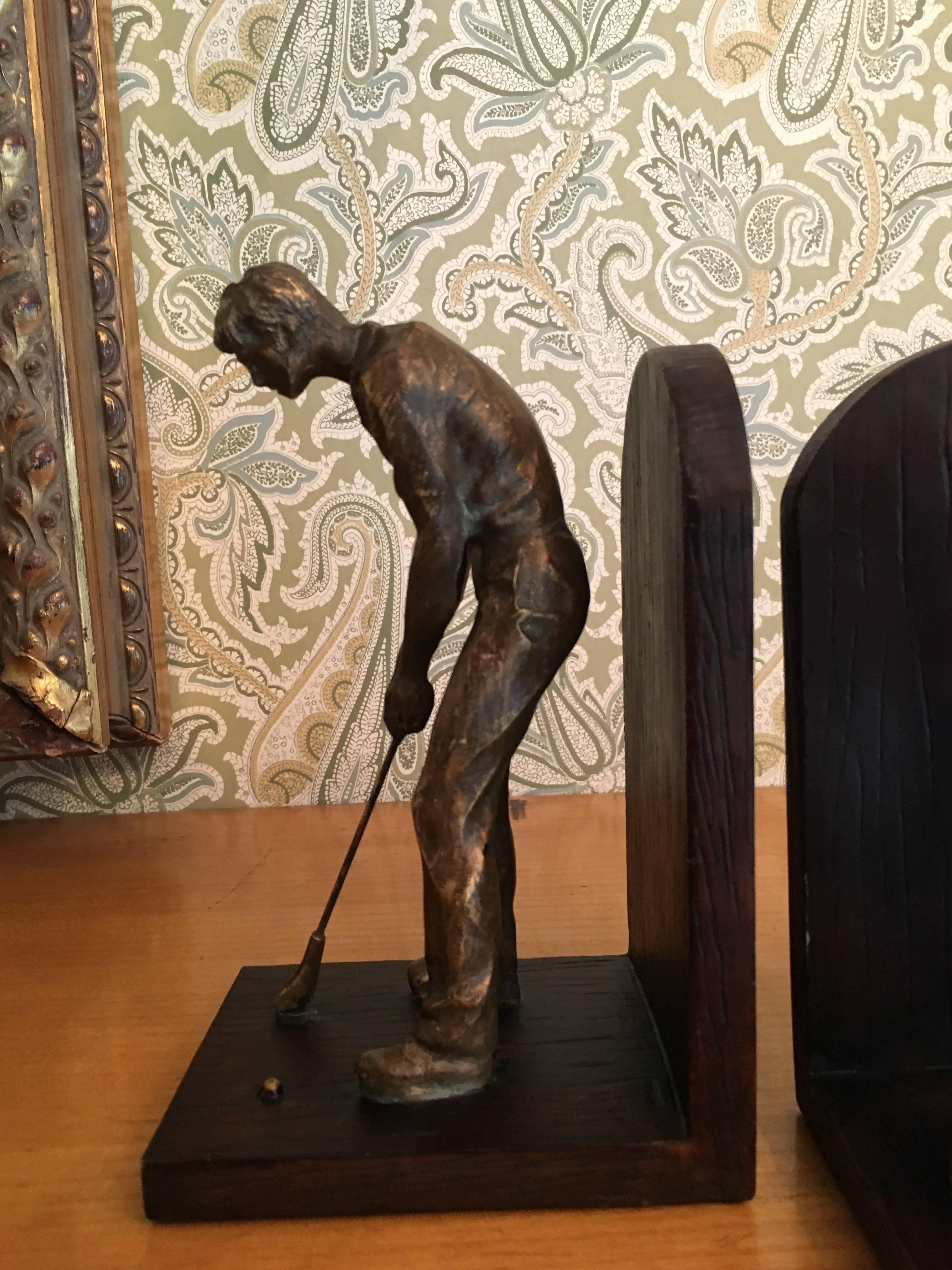 Pair of Bookends with Phenomenal Three Dimensional Golfer In Excellent Condition In Los Angeles, CA