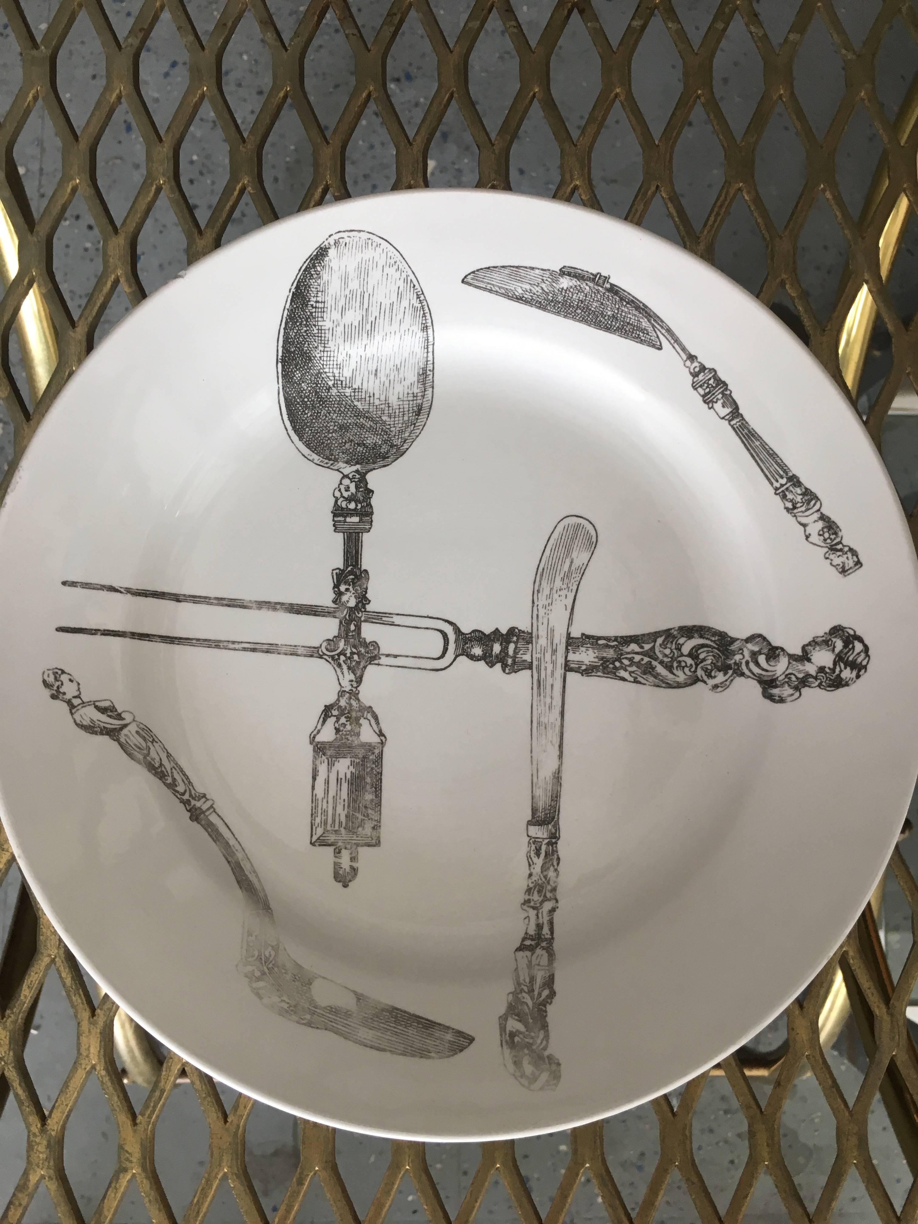 Pair of Rare Fornasetti Italy Plates with Utensils In Good Condition In Los Angeles, CA