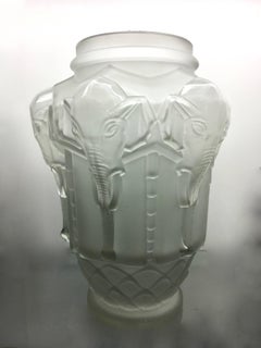 Frosted Art Deco Elephant Vase by Edmond Etling, after Lalique, circa 1930