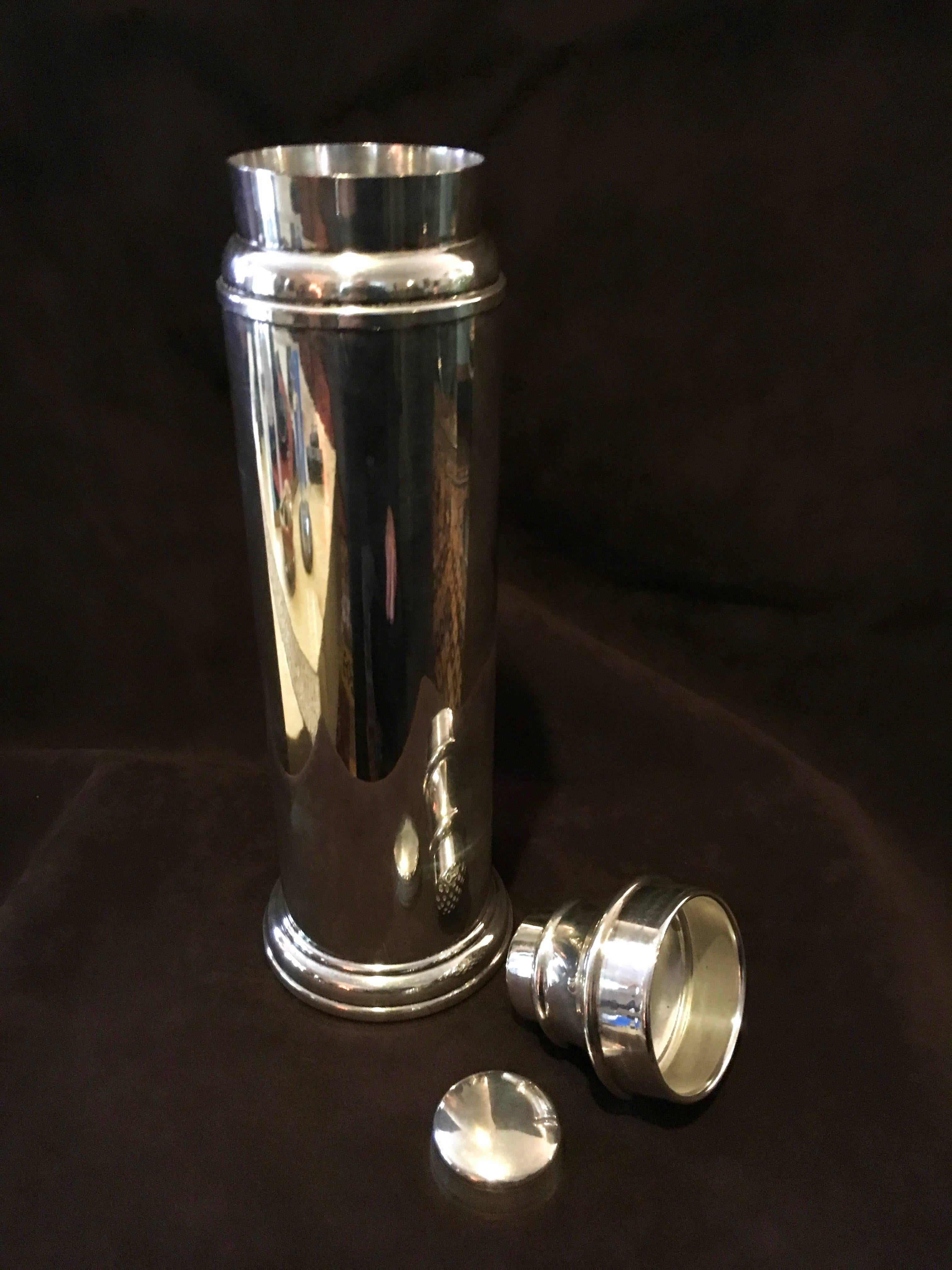 Mid-Century Modern Midcentury Vintage Silver Plate Cocktail Shaker, circa 1930s