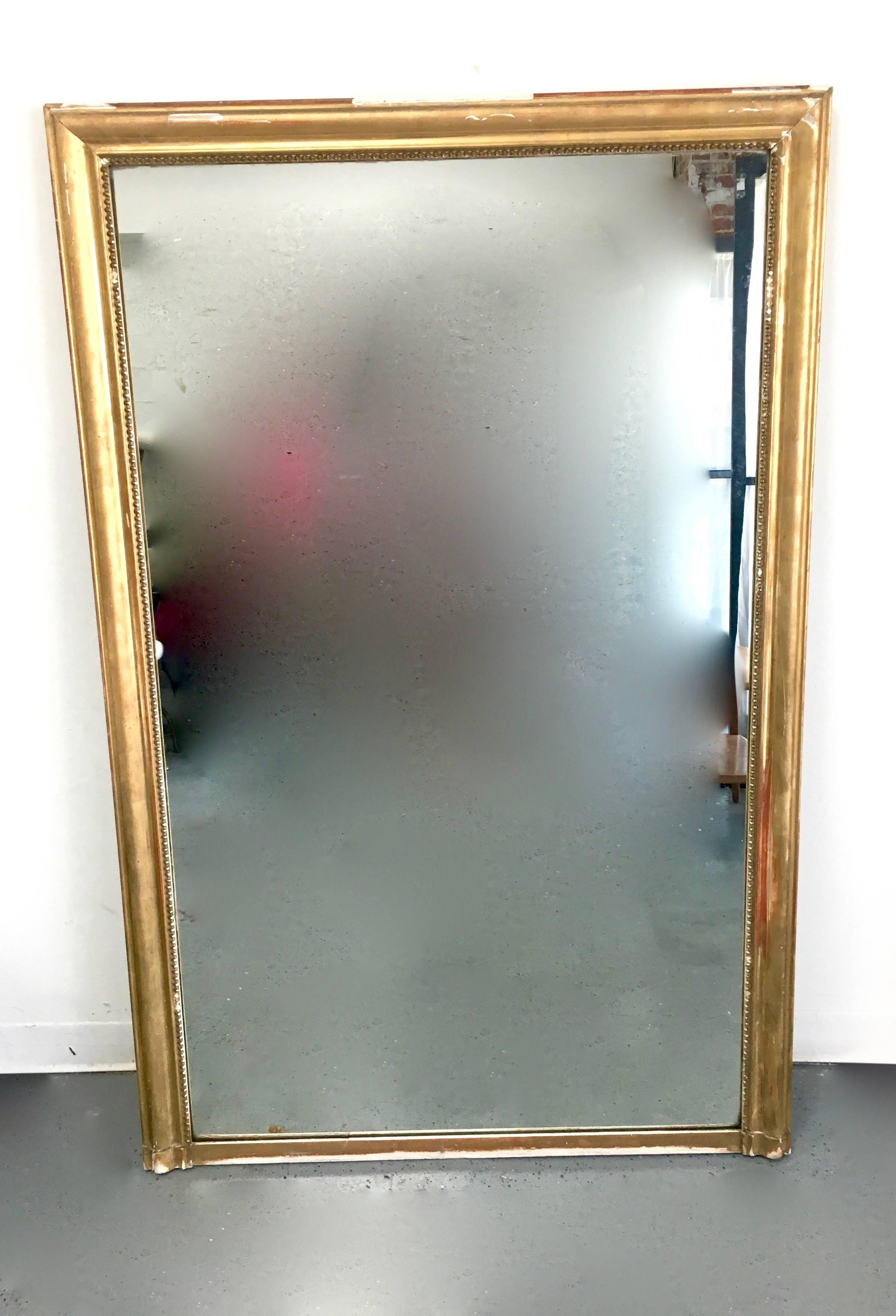 19th Century French Water Gilt Mirror In Excellent Condition In Los Angeles, CA