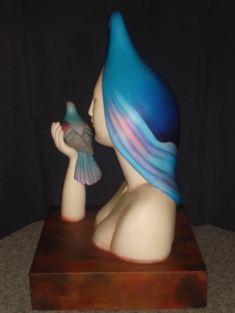 Signed Ceramic Sculpture of a Bird Lady by Sergio Bustamante In Good Condition In Los Angeles, CA