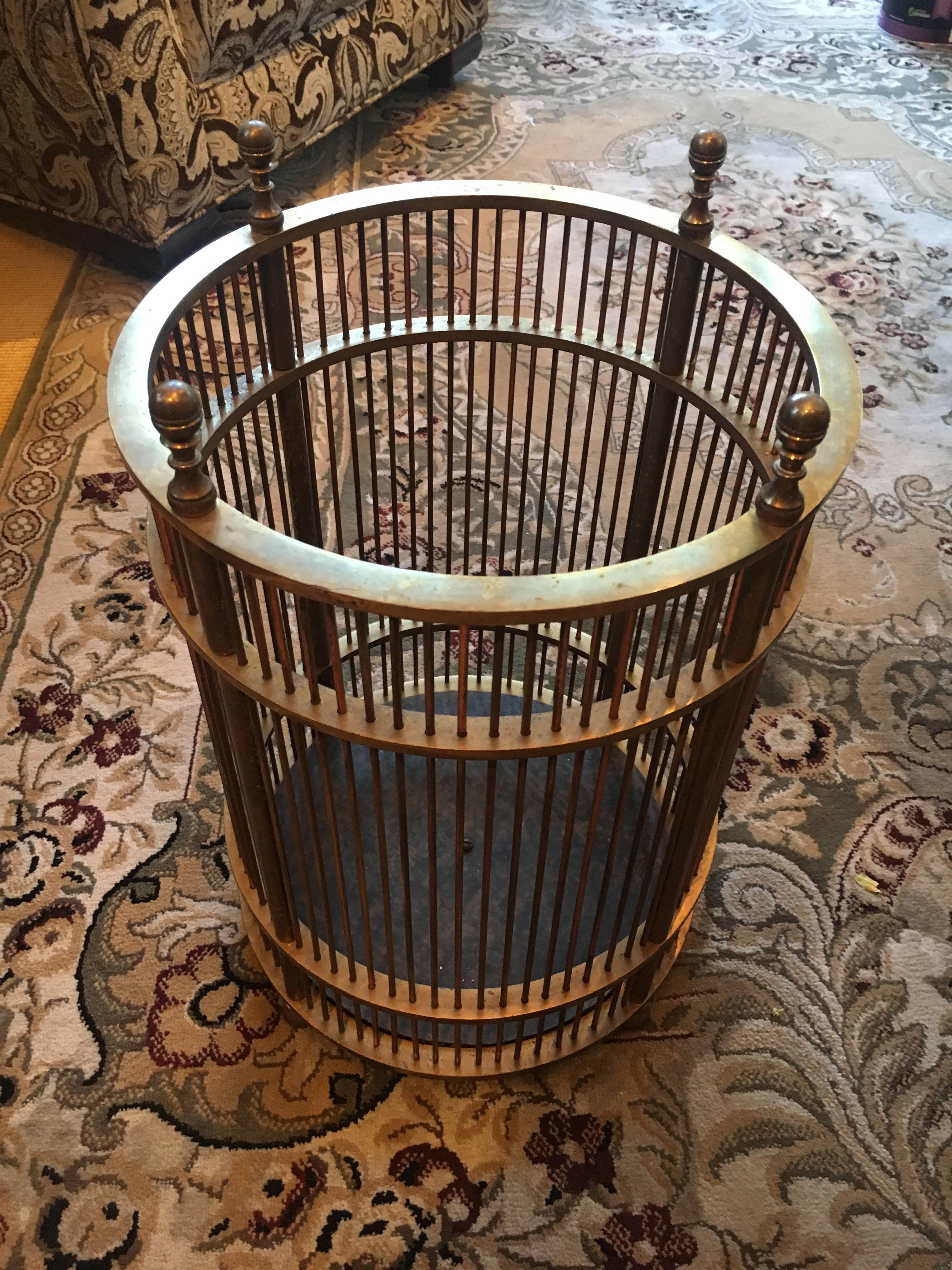 Brass Umbrella Stand In Good Condition In Los Angeles, CA