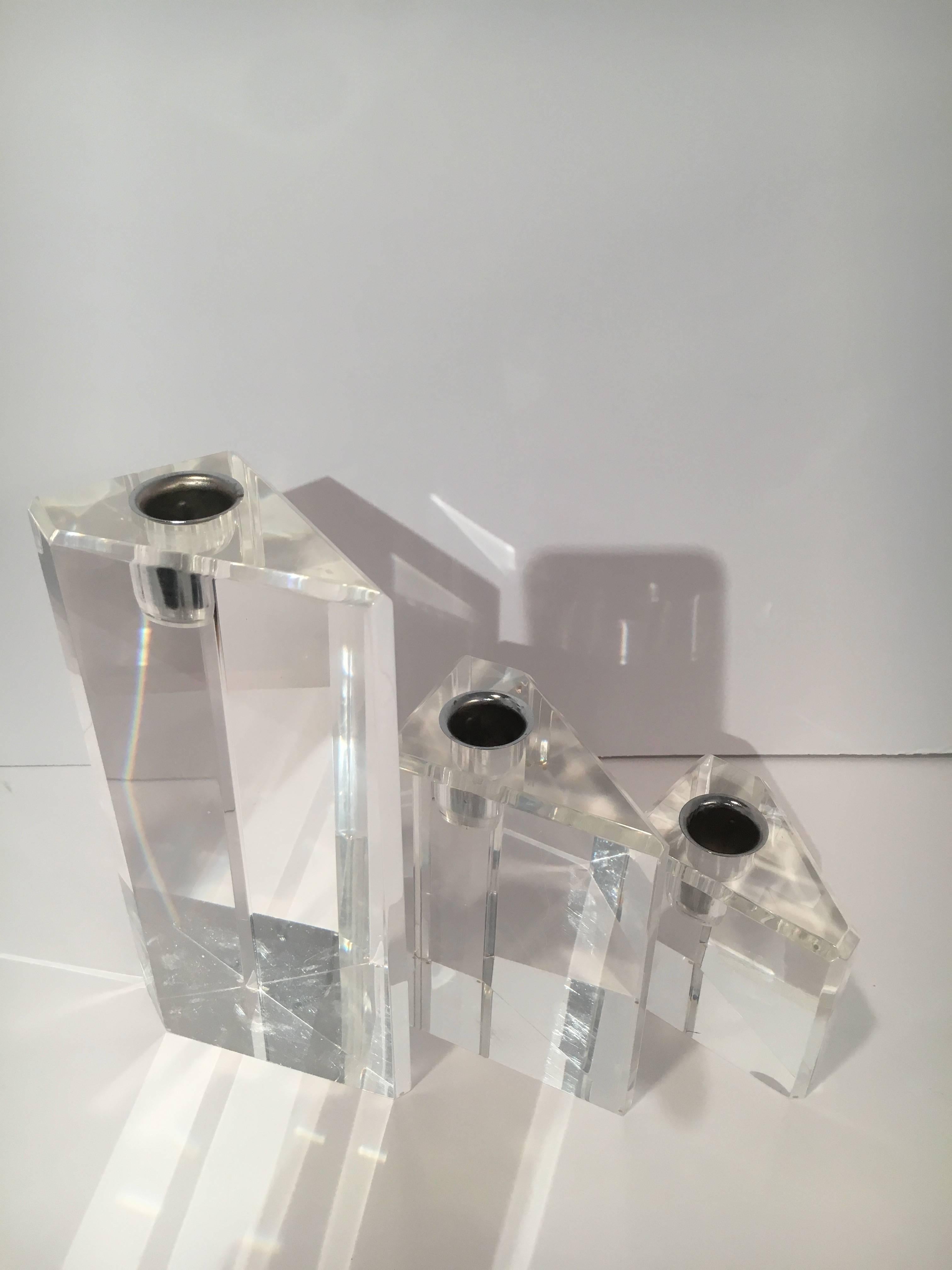 Mid-Century Modern Set of Three Triangular Acrylic Candlesticks For Sale