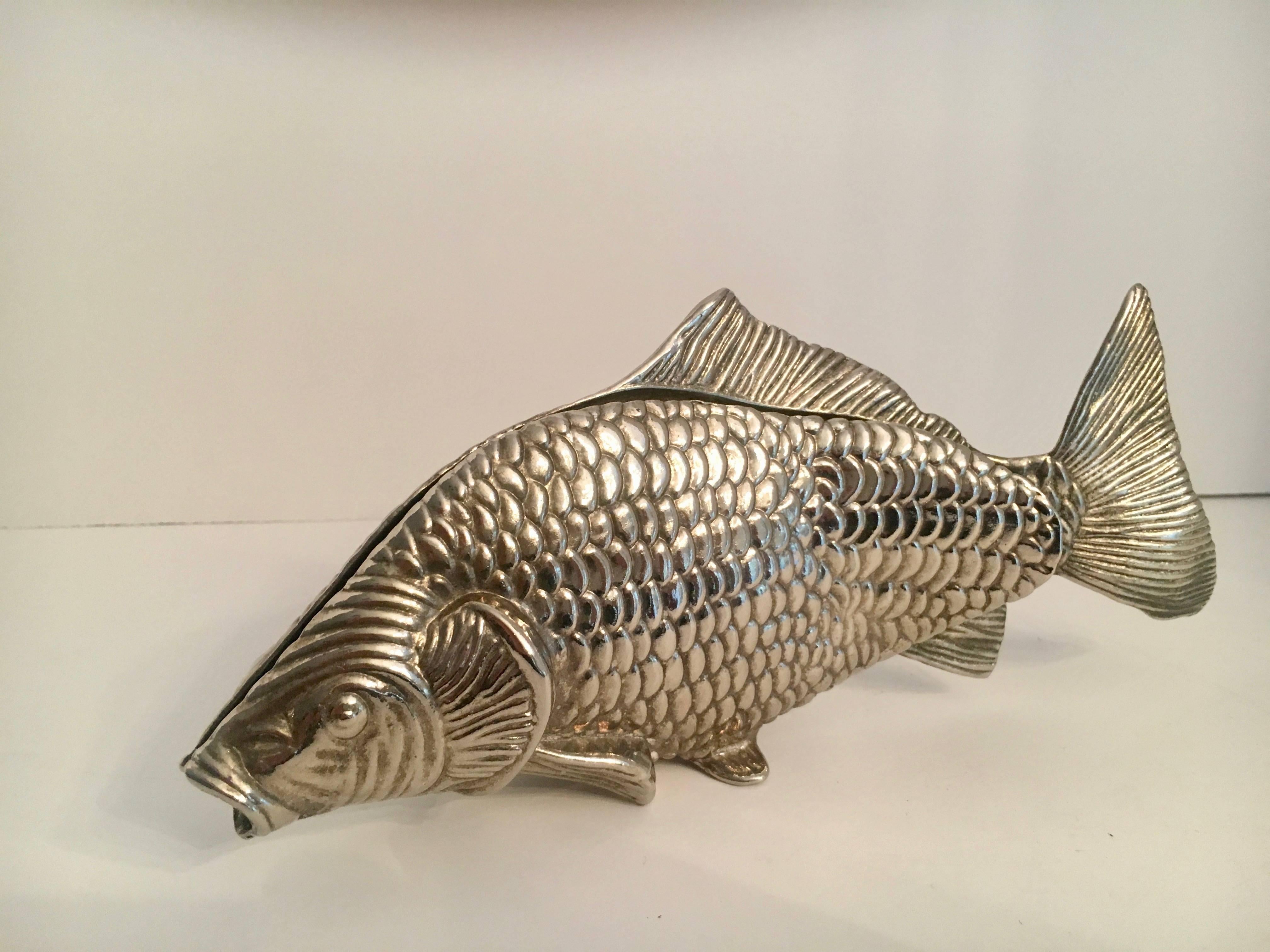 Silver Fish Letter Holder Desk Accessory In Excellent Condition In Los Angeles, CA