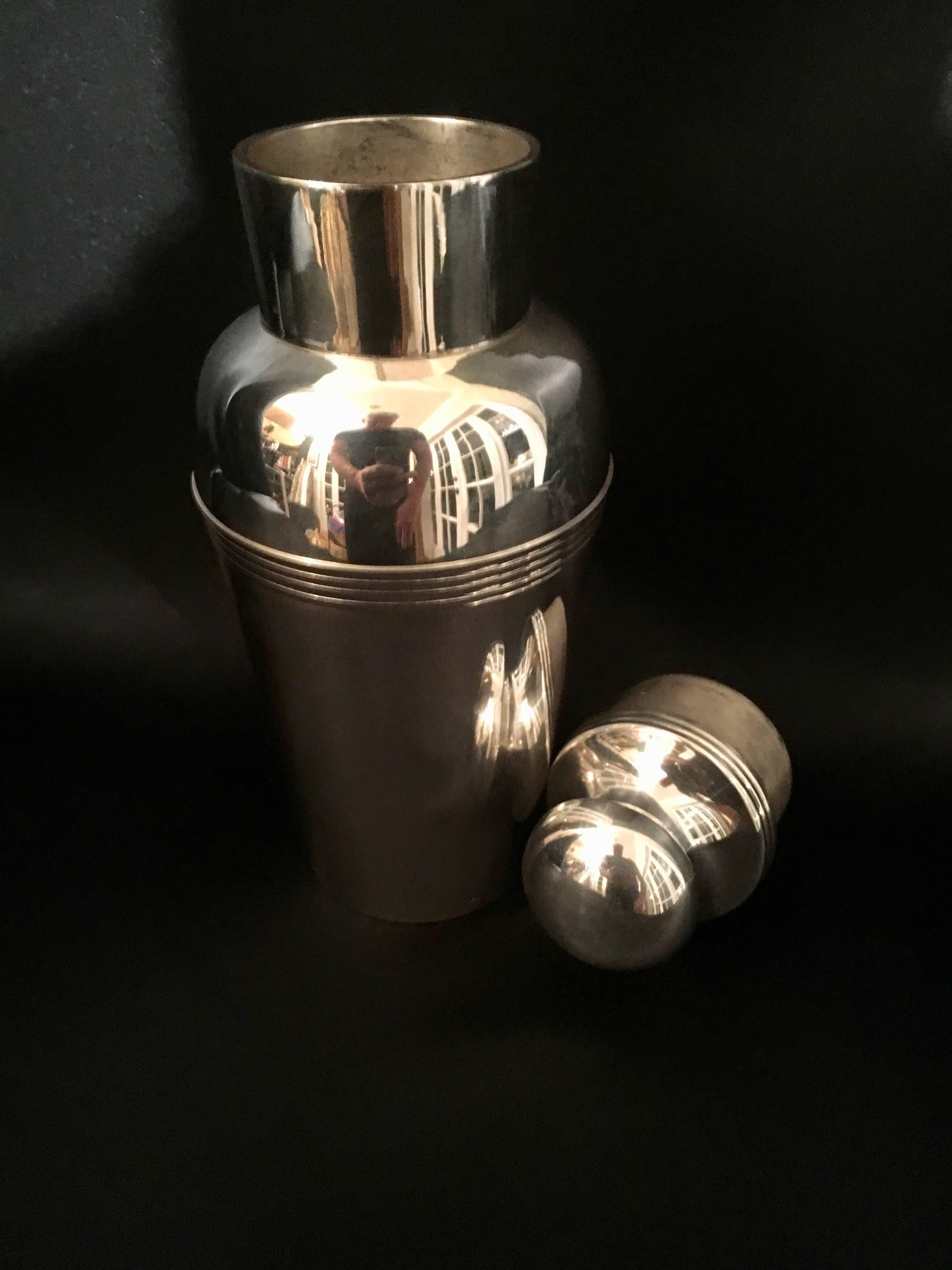 Silver Plate Cocktail Shaker In Good Condition In Los Angeles, CA