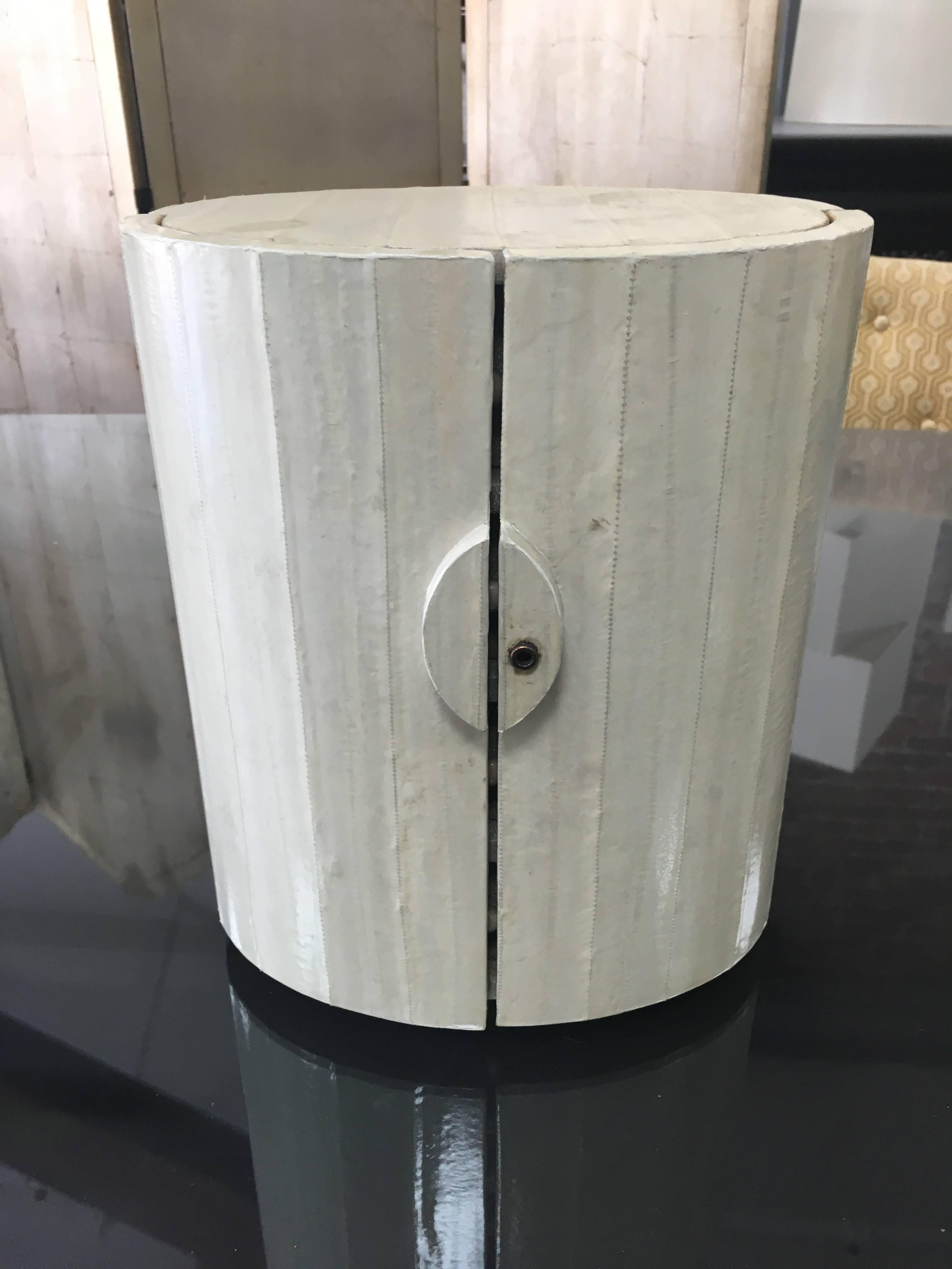 Wood Eel Skin locking jewelry box with Shagreen drawers