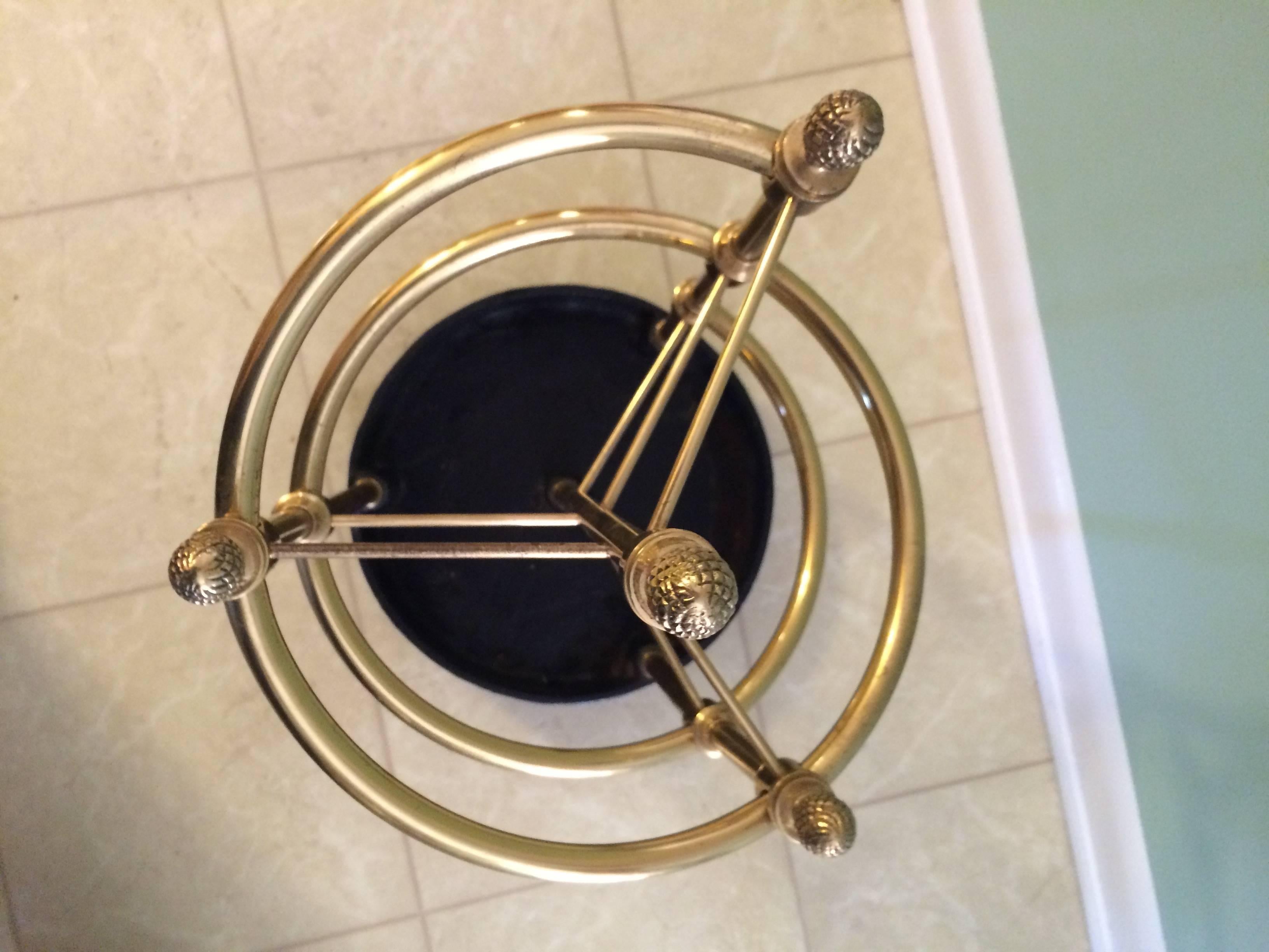 Large Decorative Brass Spiral Umbrella Stand In Excellent Condition In Los Angeles, CA