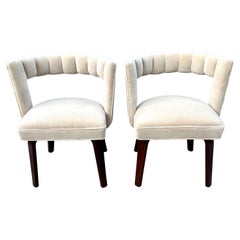 Coppia di sedie Thonet con schienale aperto smerlato e a coste e teste di chiodi in bronzo