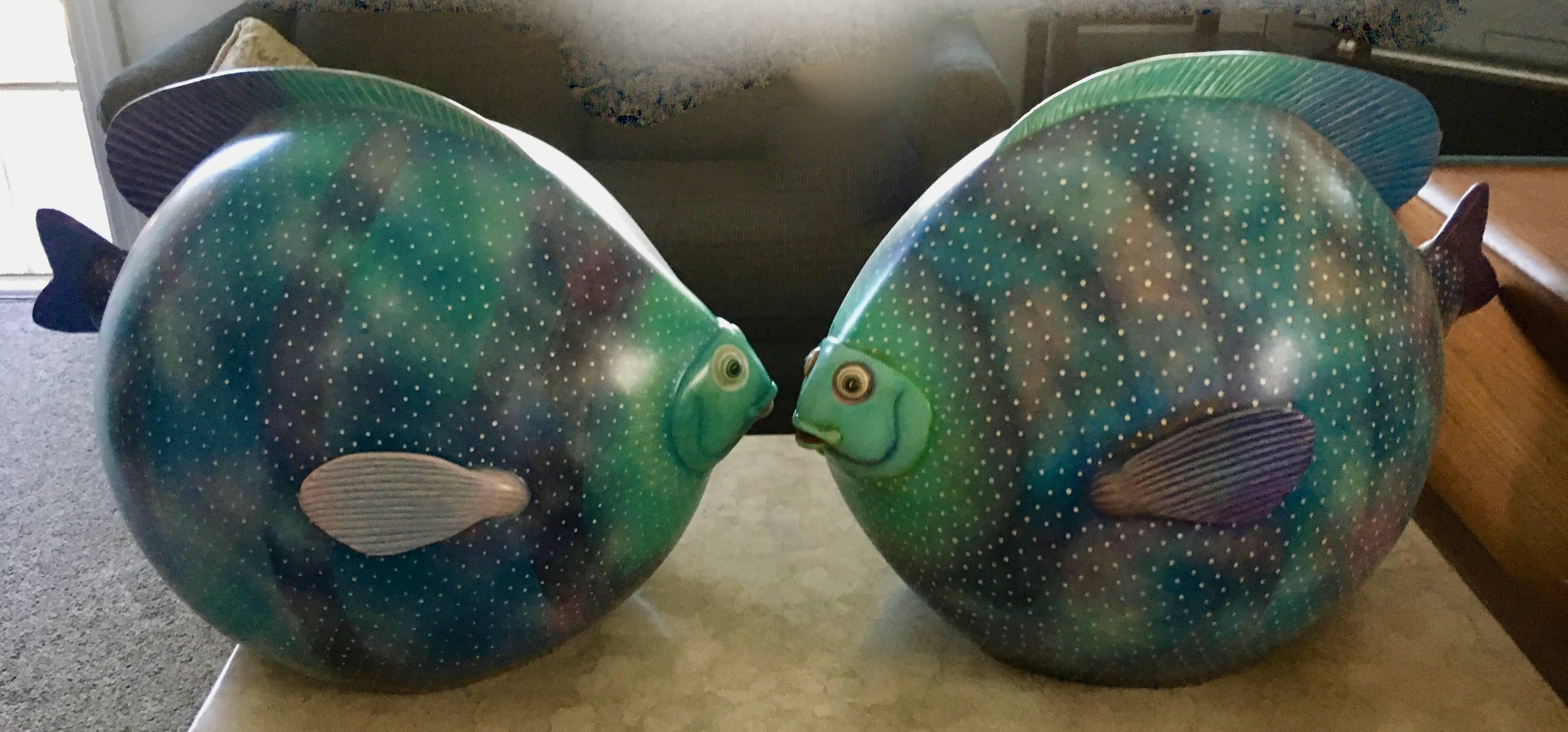 Pair of Signed Ceramic Fish Sculpture by Mexican Artist Sergio Bustamante In Good Condition For Sale In Los Angeles, CA