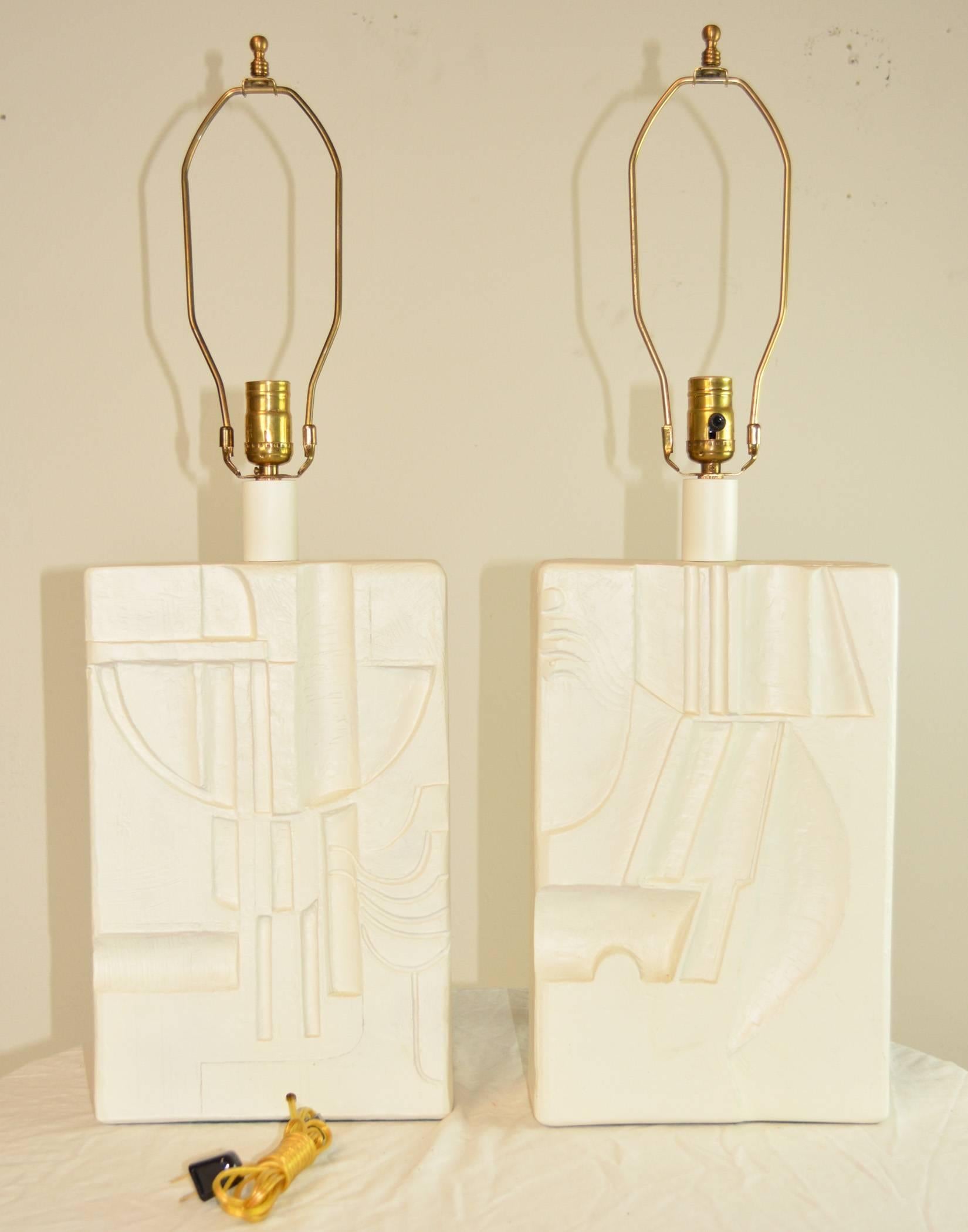 20th Century Pair of 1970s Sculptural Bas-Relief Lamps