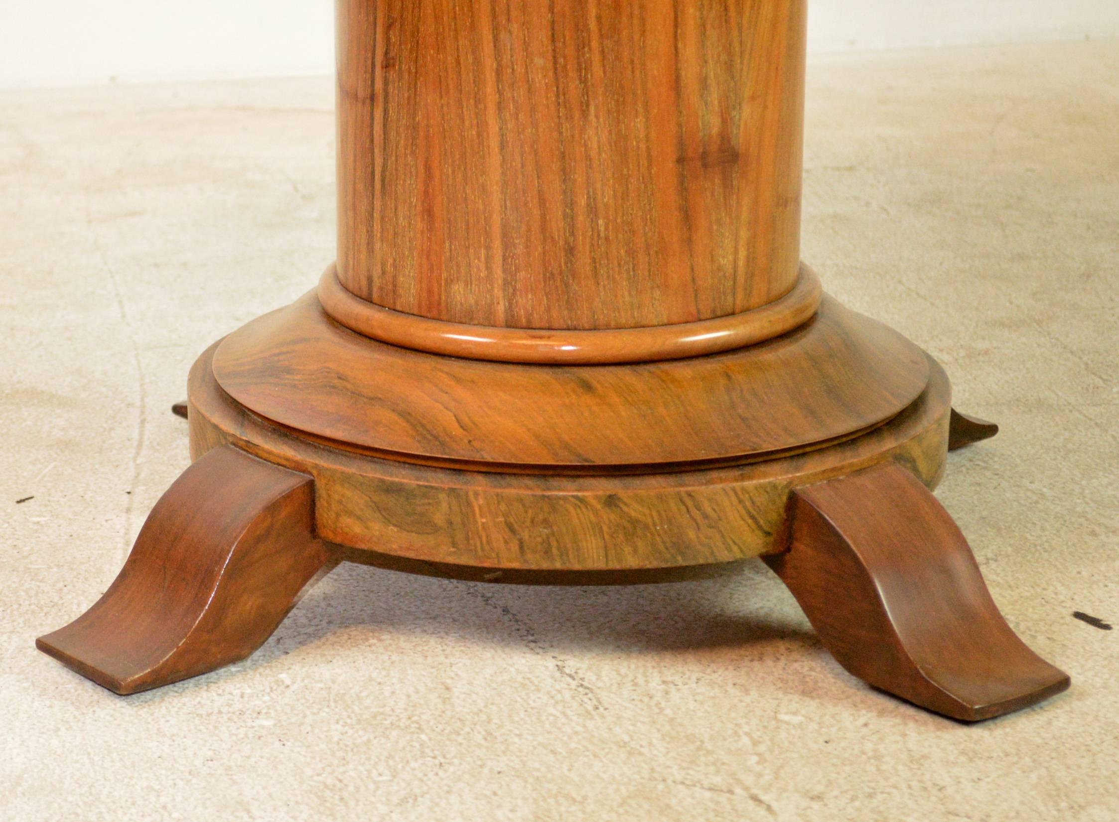 French Art Deco Mahogany Gueridon in the Style of Leleu For Sale 1