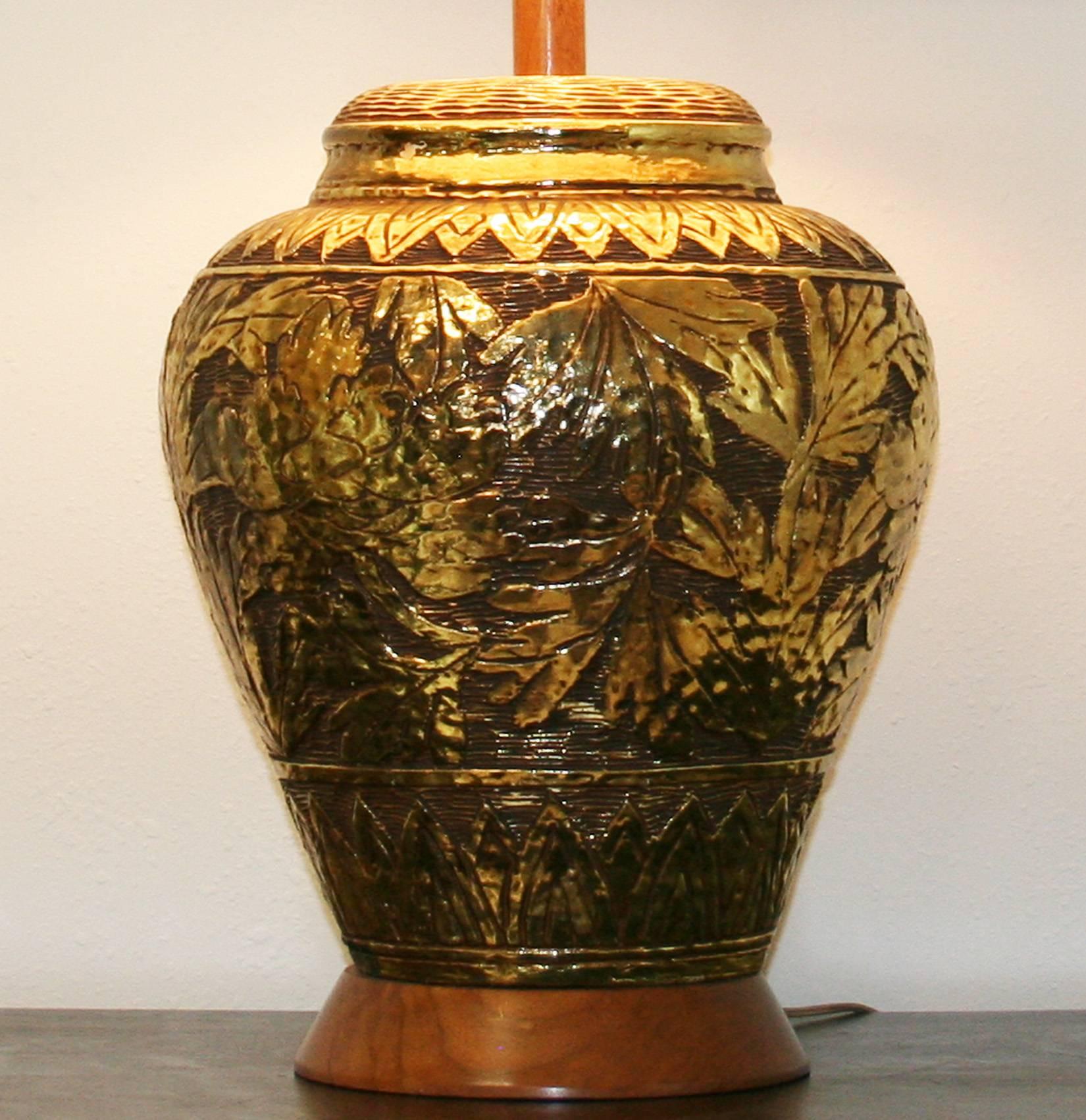 Italian Large Mid-Century Modern Gold Glazed Incised Lamp For Sale