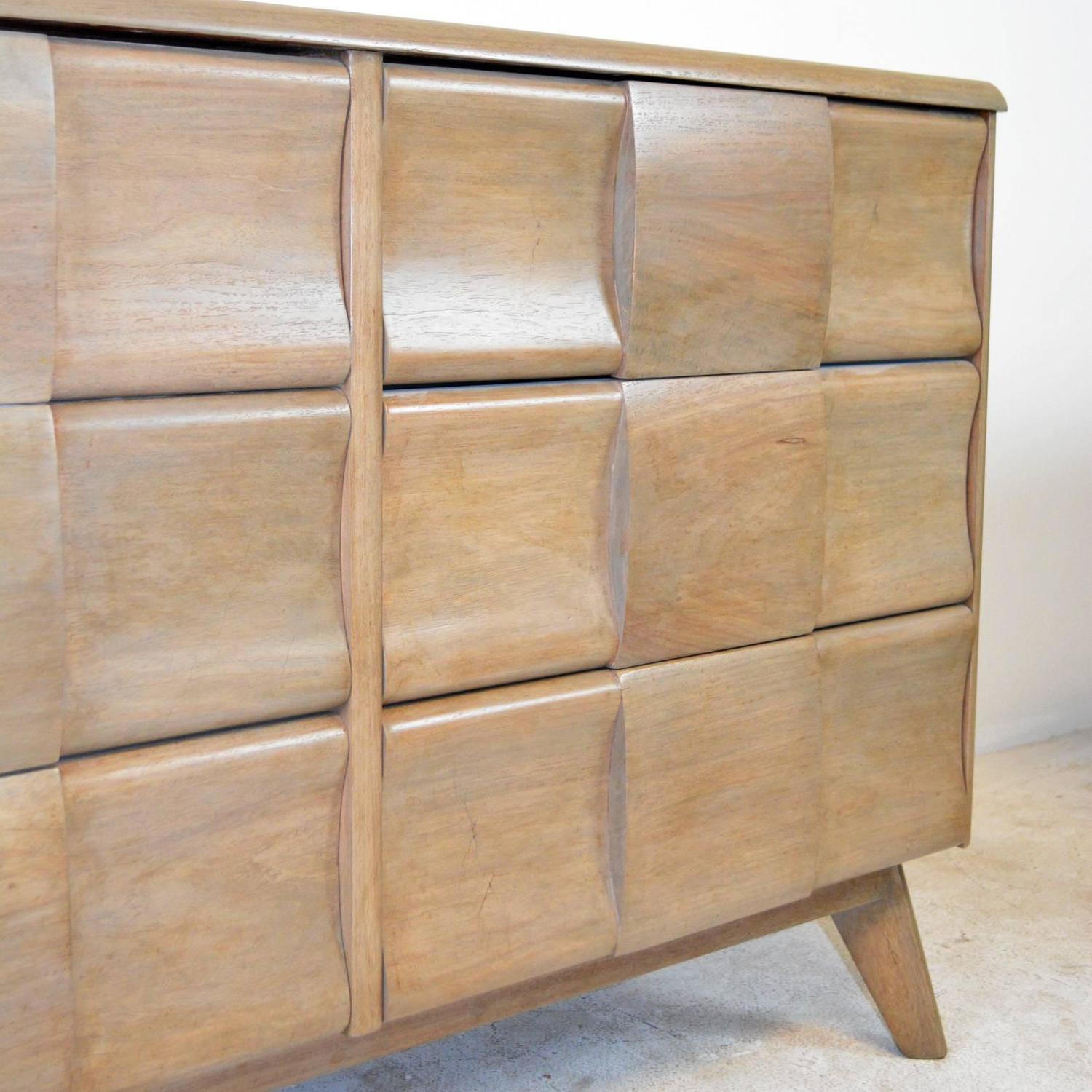 MidCentury Modern Heywood Wakefield "Kohinoor" Dresser For Sale at 1stdibs