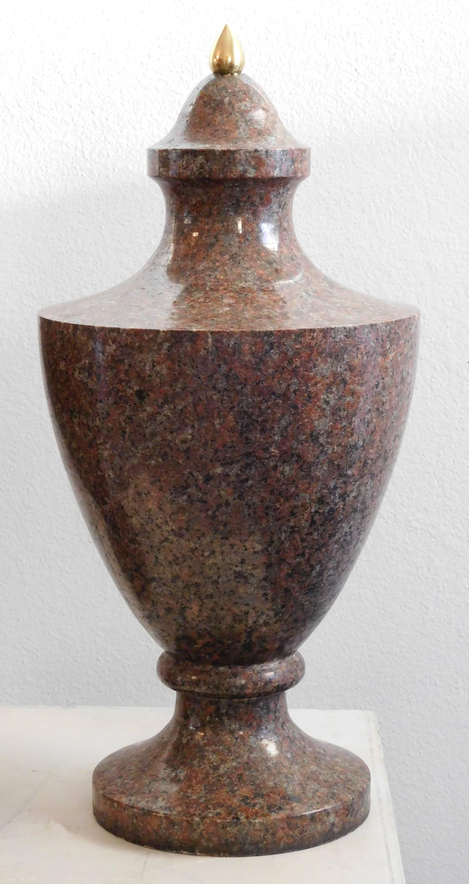 European Pair of 19th Century Neoclassical Granite Urns For Sale