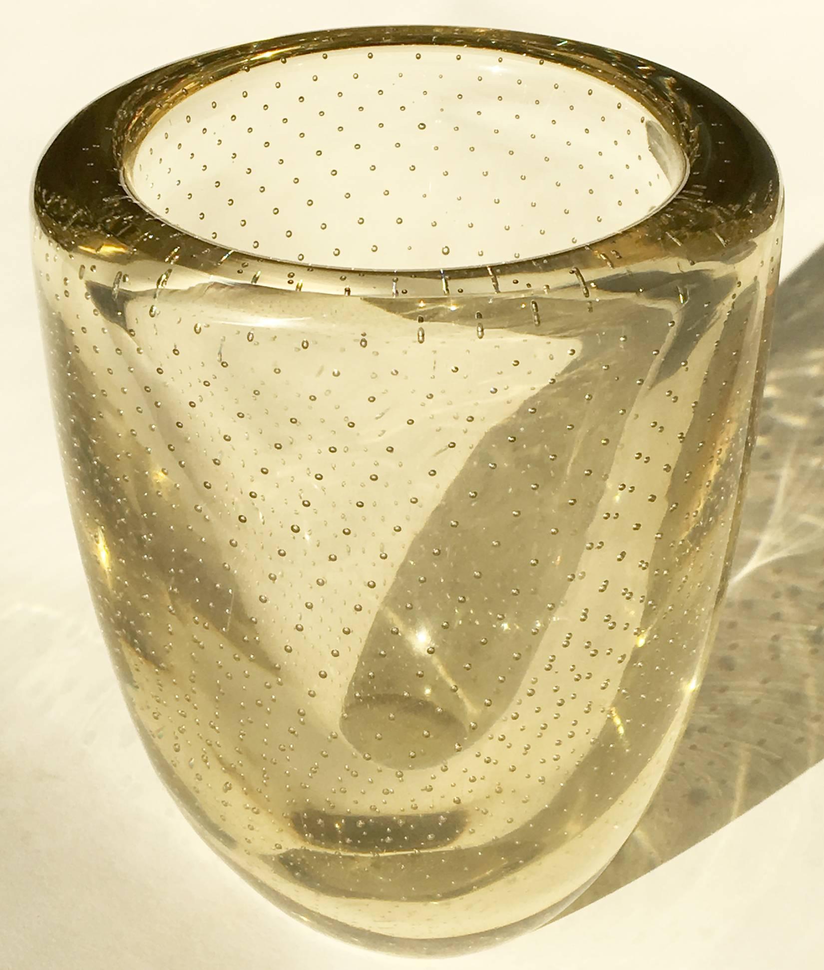 Mid-Century Modern Seguso Bullicante Murano Glass Vase