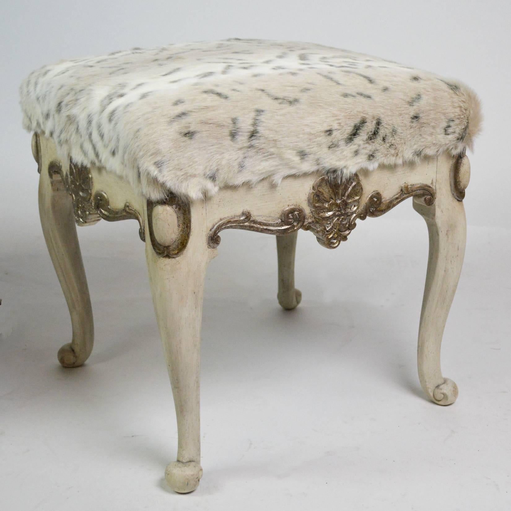 Pareja de taburetes estilo Chippendale en Bueno estado para la venta en Palm Springs, CA