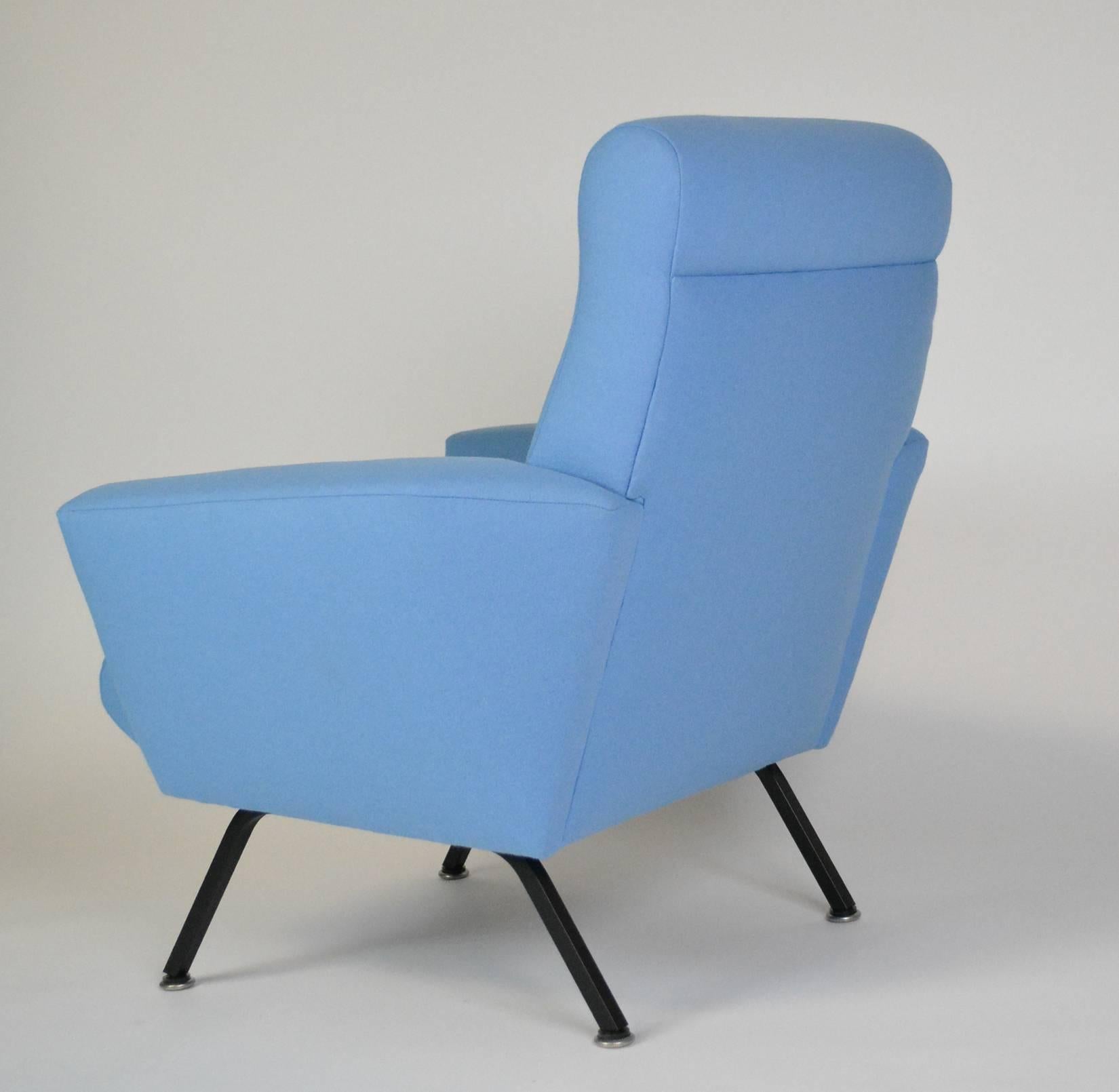 Mid-Century Modern Italian Lounge Chair In Excellent Condition In Palm Springs, CA