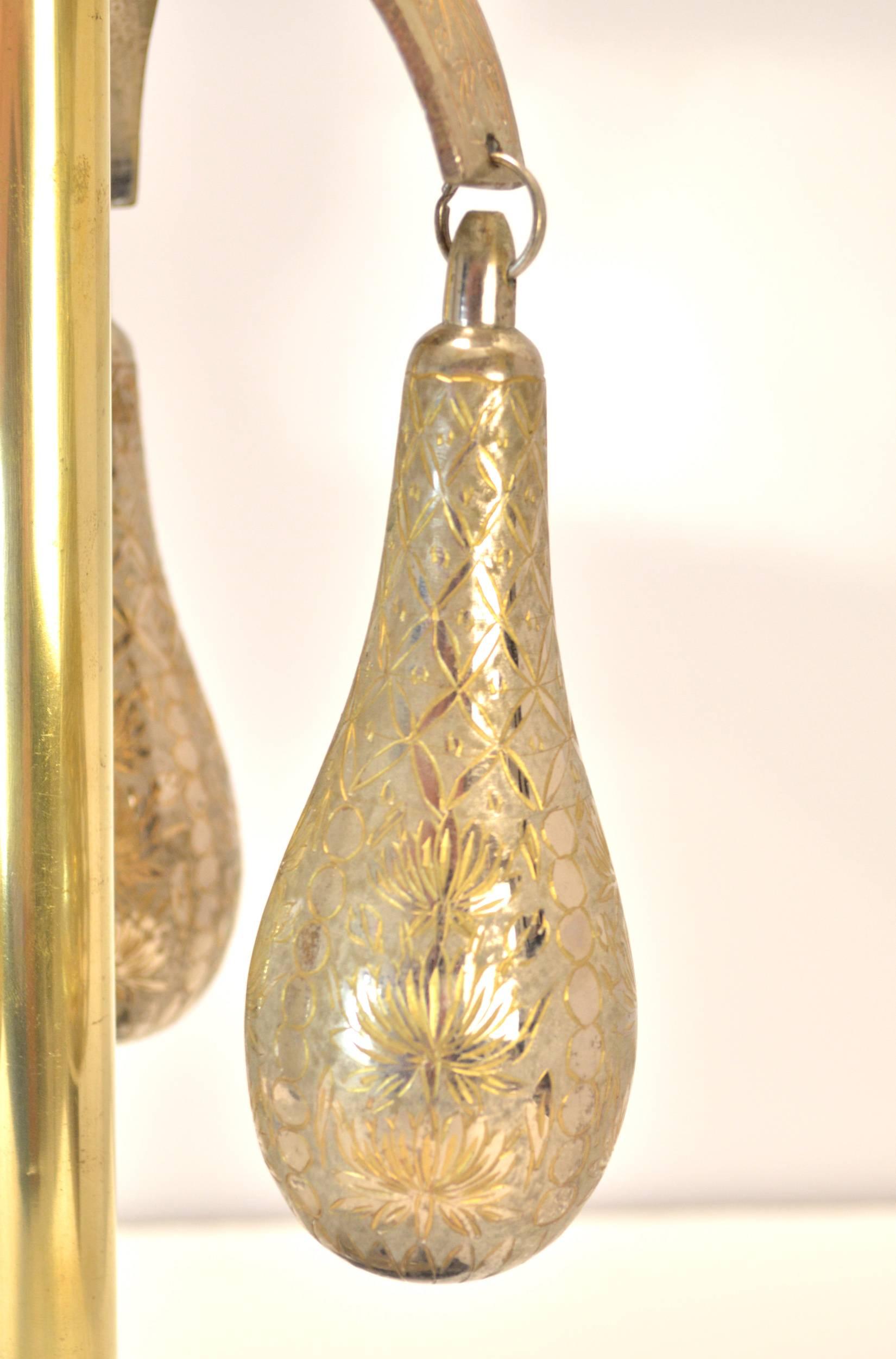 20ième siècle Paire de lampes indiennes de style mi-siècle moderne en vente