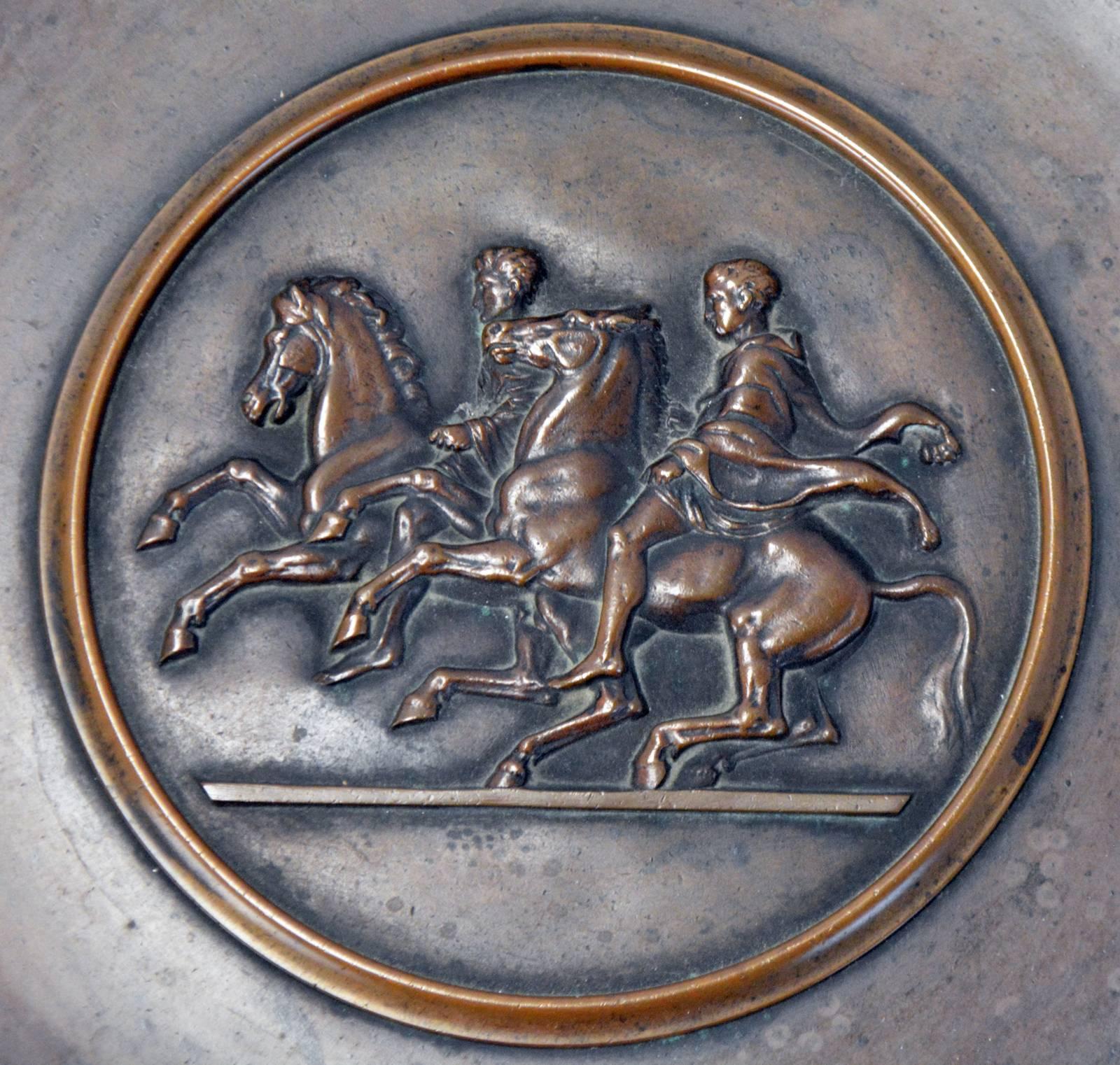 Bronze-Tazza von Barbedienne aus dem 19. Jahrhundert (Französisch) im Angebot