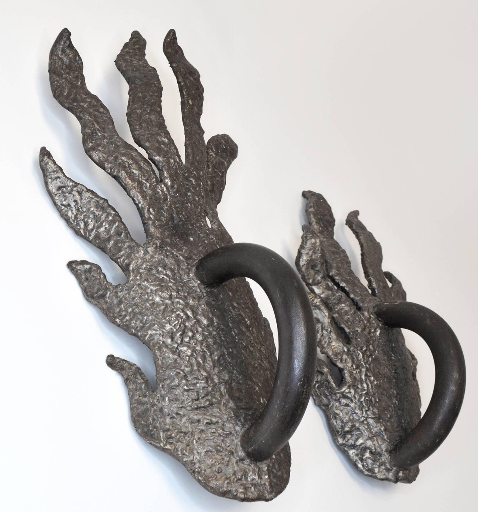 Pair of Sculptural Bronze Door Pulls In Good Condition For Sale In Palm Springs, CA