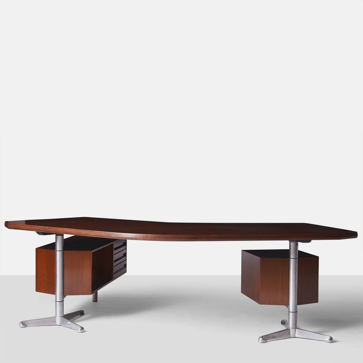 Rosewood Executive Desk by Osvaldo Borsani In Excellent Condition In San Francisco, CA