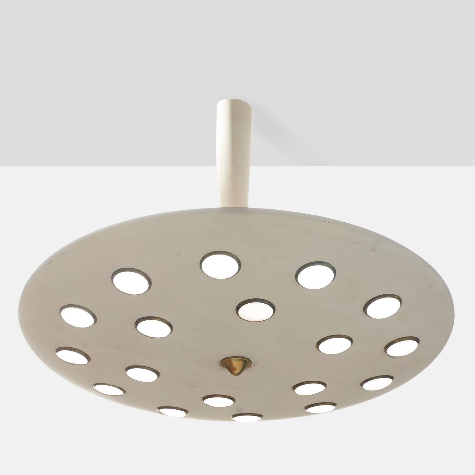 Gino Sarfatti pendant, Italy, 1948.
Description:
A Gino Sarfatti '2055' pendant for Arteluce, in lacquered aluminium, brass, and satin glass. Literature (a similar model): Marco Romanelli, Sandra Severi, Gino Sarfatti selected works 1938-1973,